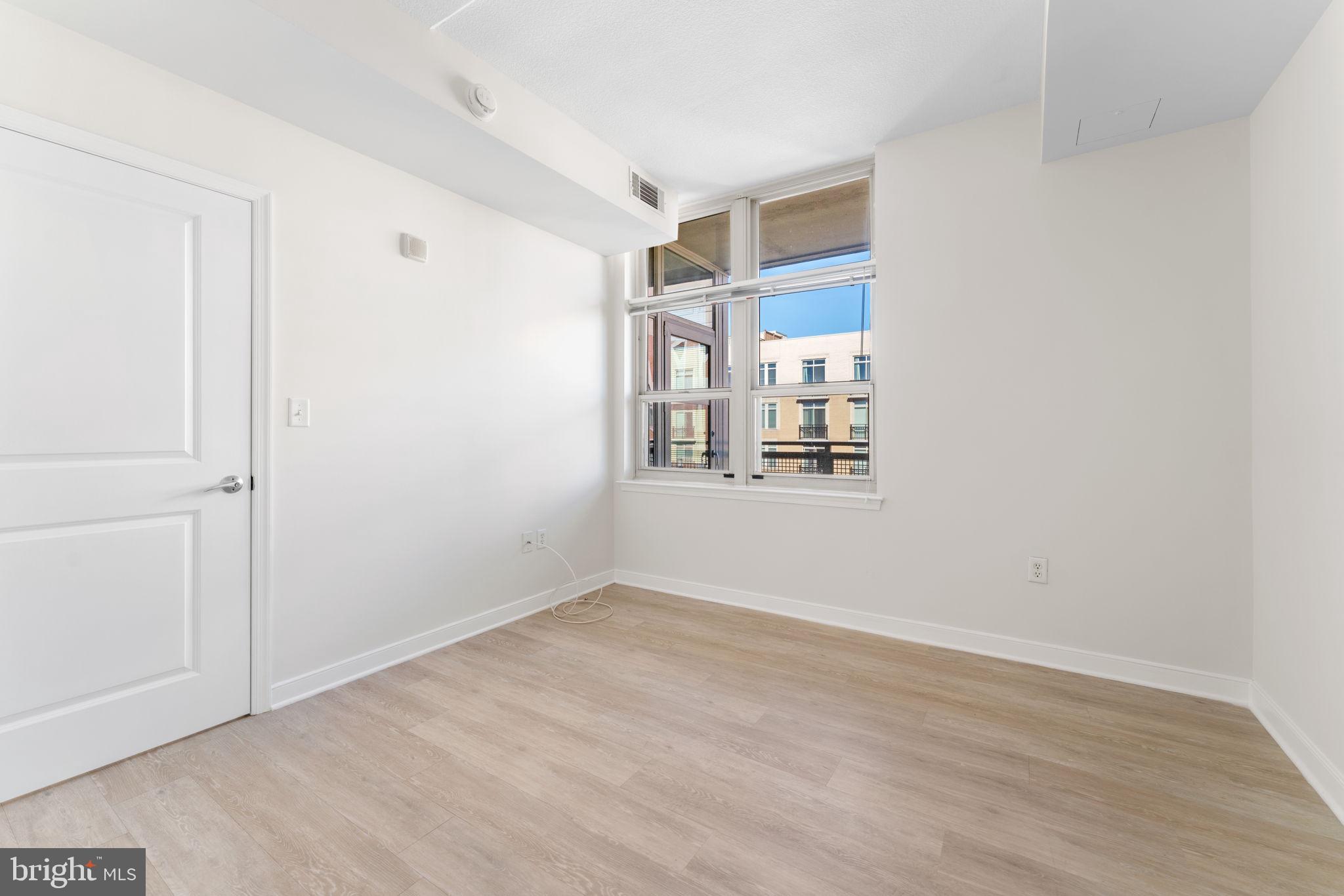 FLEET STREET CONDOMINIUMS - Residential Lease