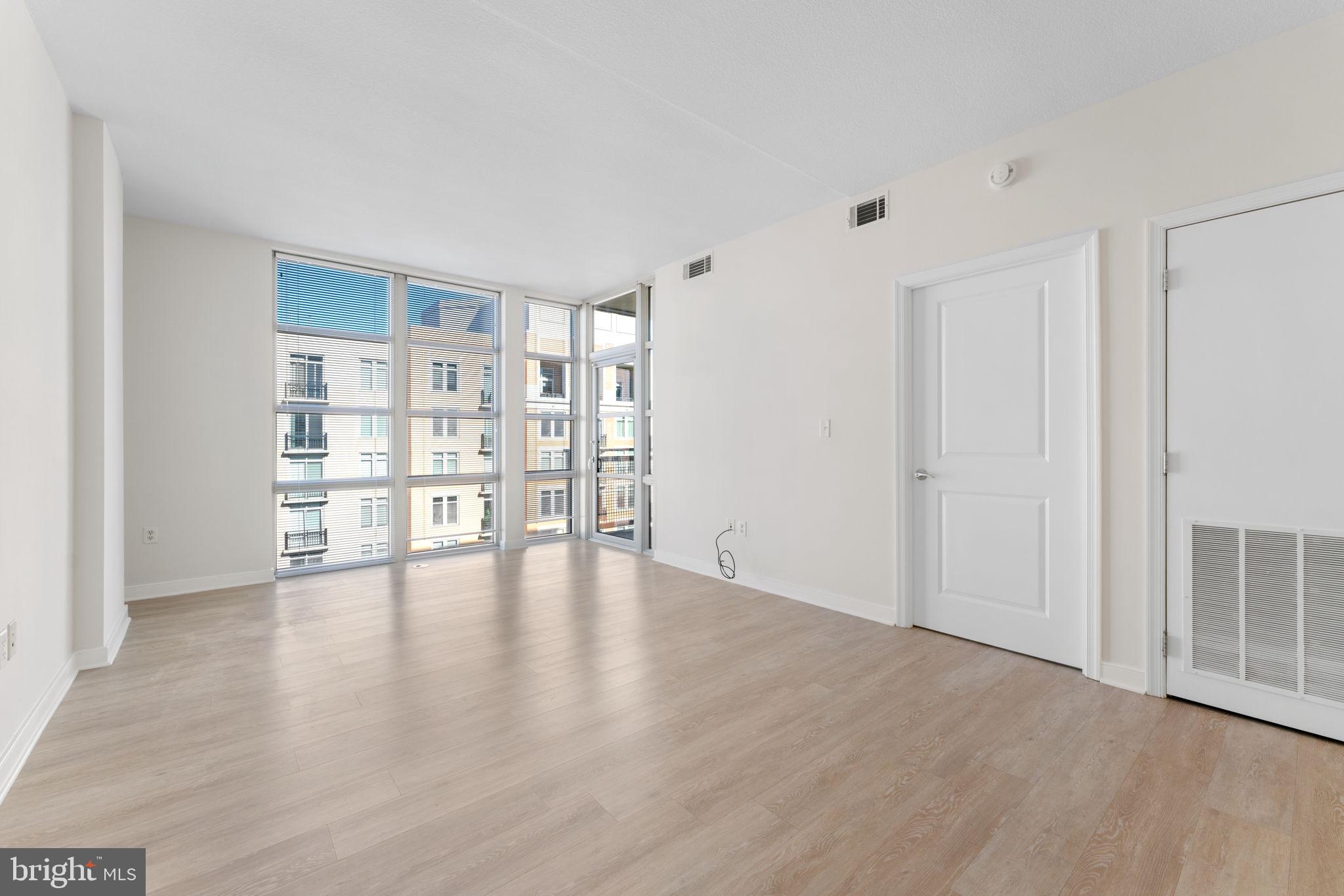 FLEET STREET CONDOMINIUMS - Residential Lease