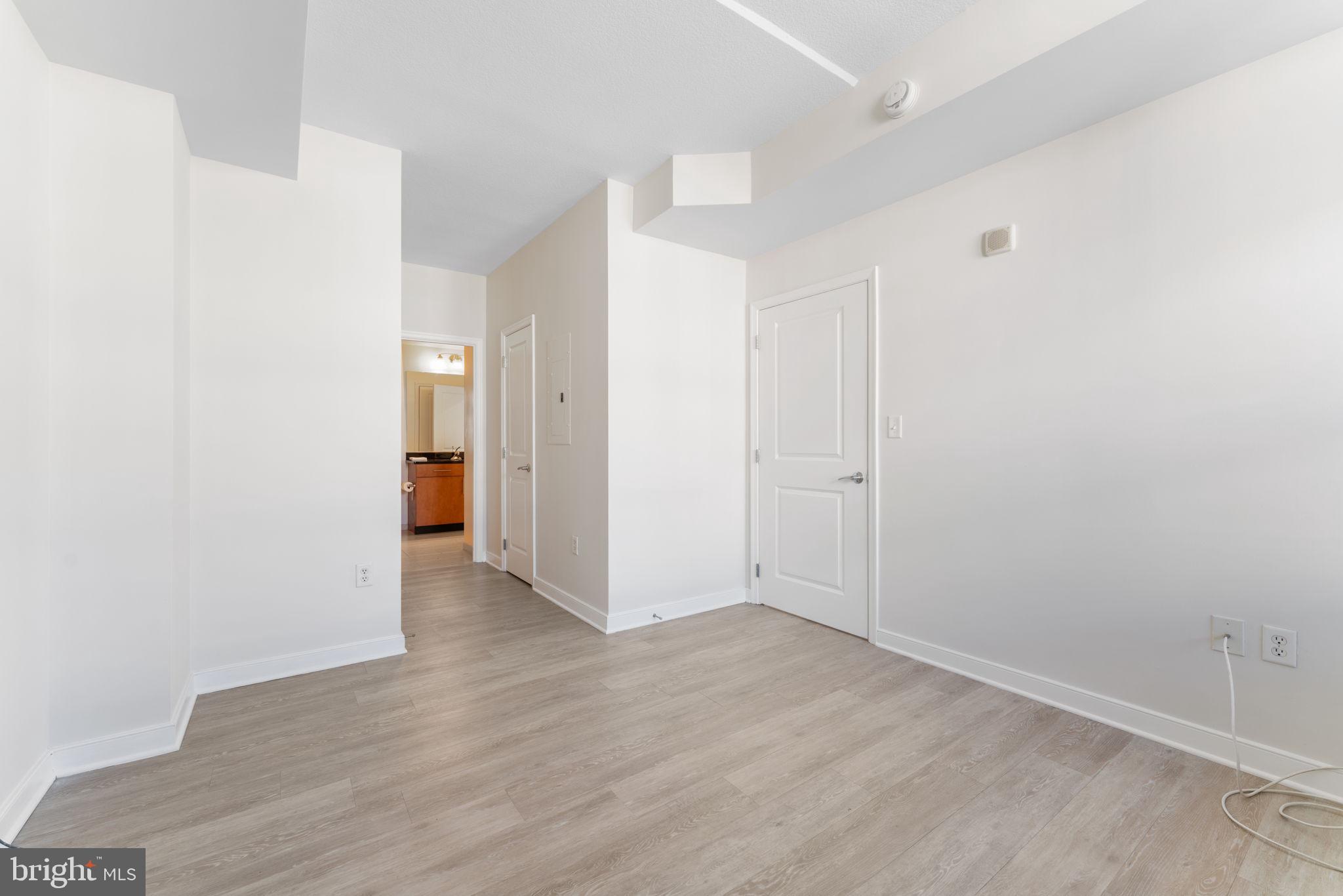 FLEET STREET CONDOMINIUMS - Residential Lease