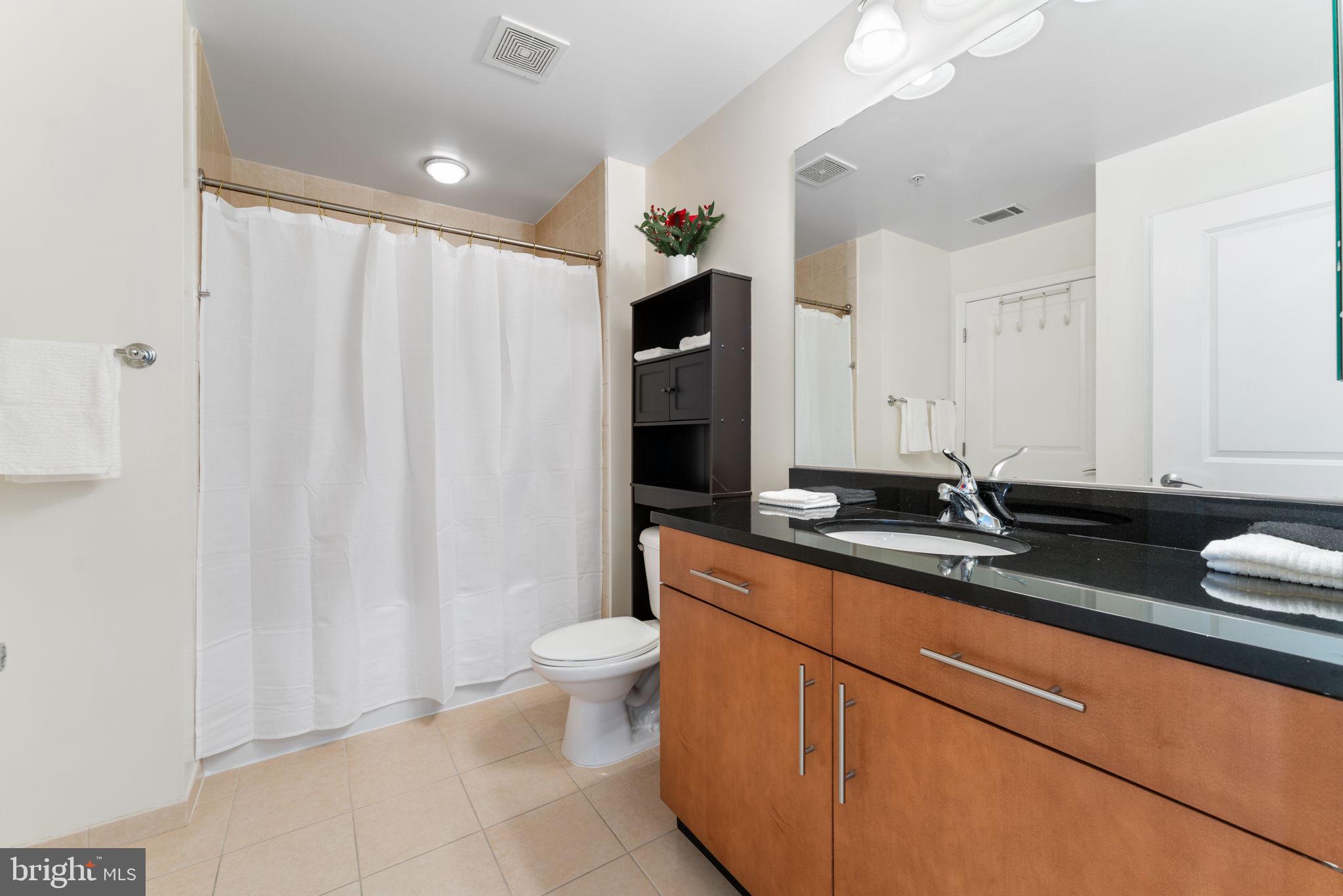 FLEET STREET CONDOMINIUMS - Residential Lease