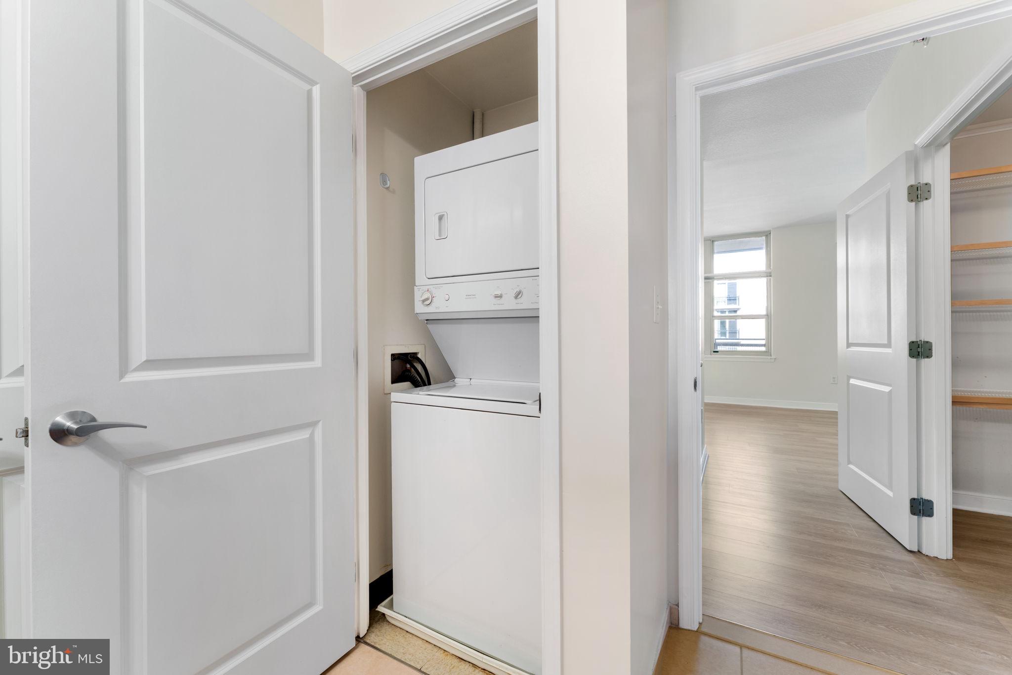 FLEET STREET CONDOMINIUMS - Residential Lease