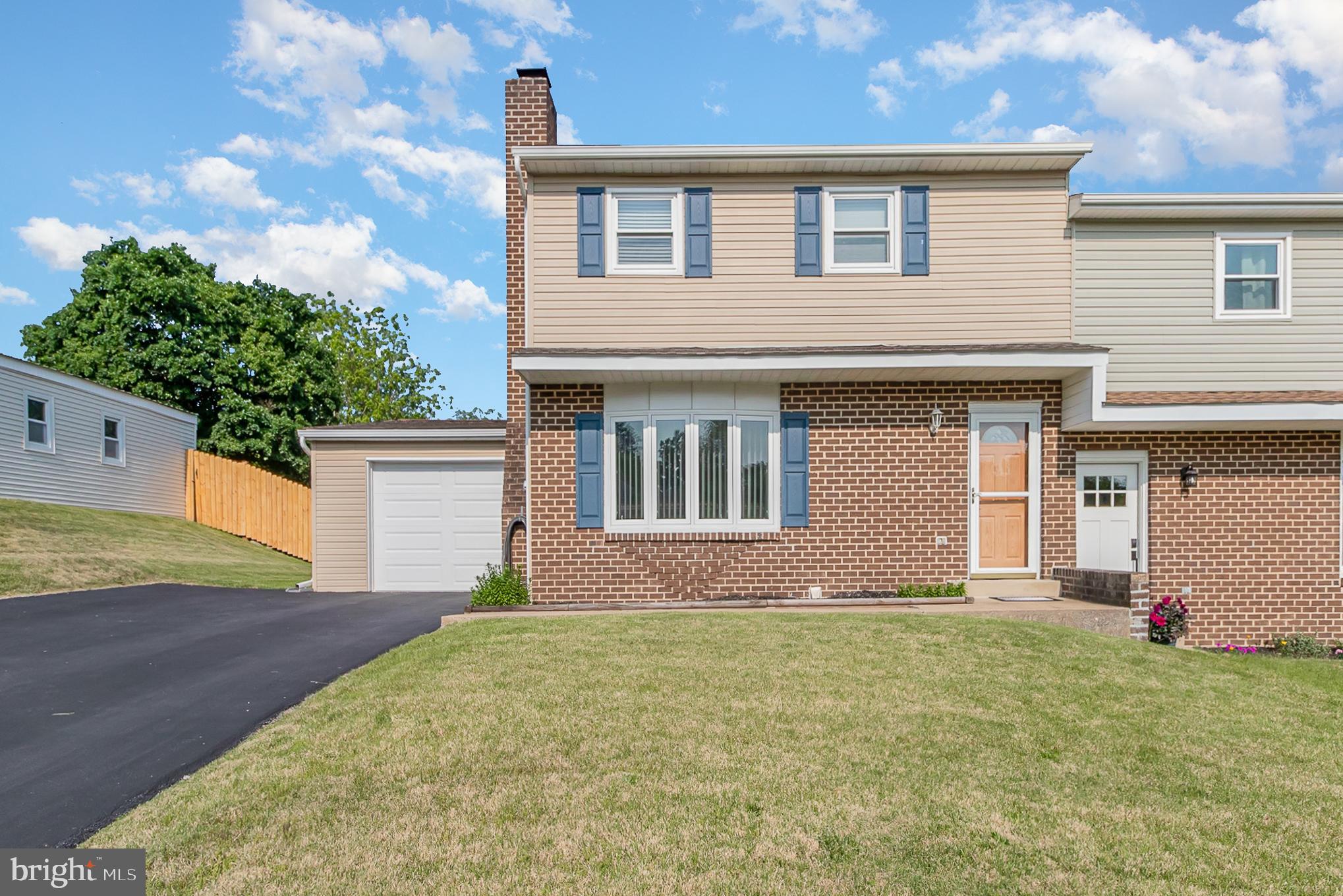 KINGSBROOK - Residential