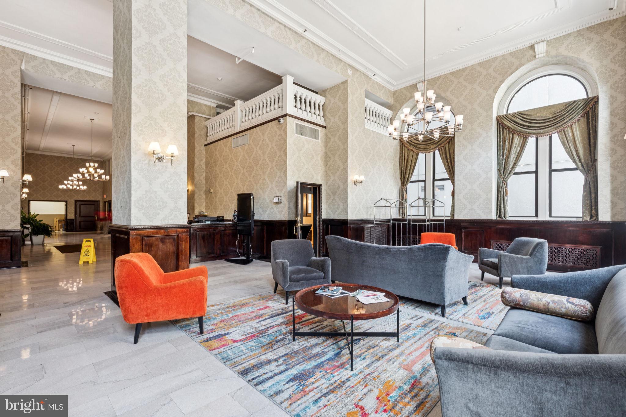 SOCIETY HILL - Residential