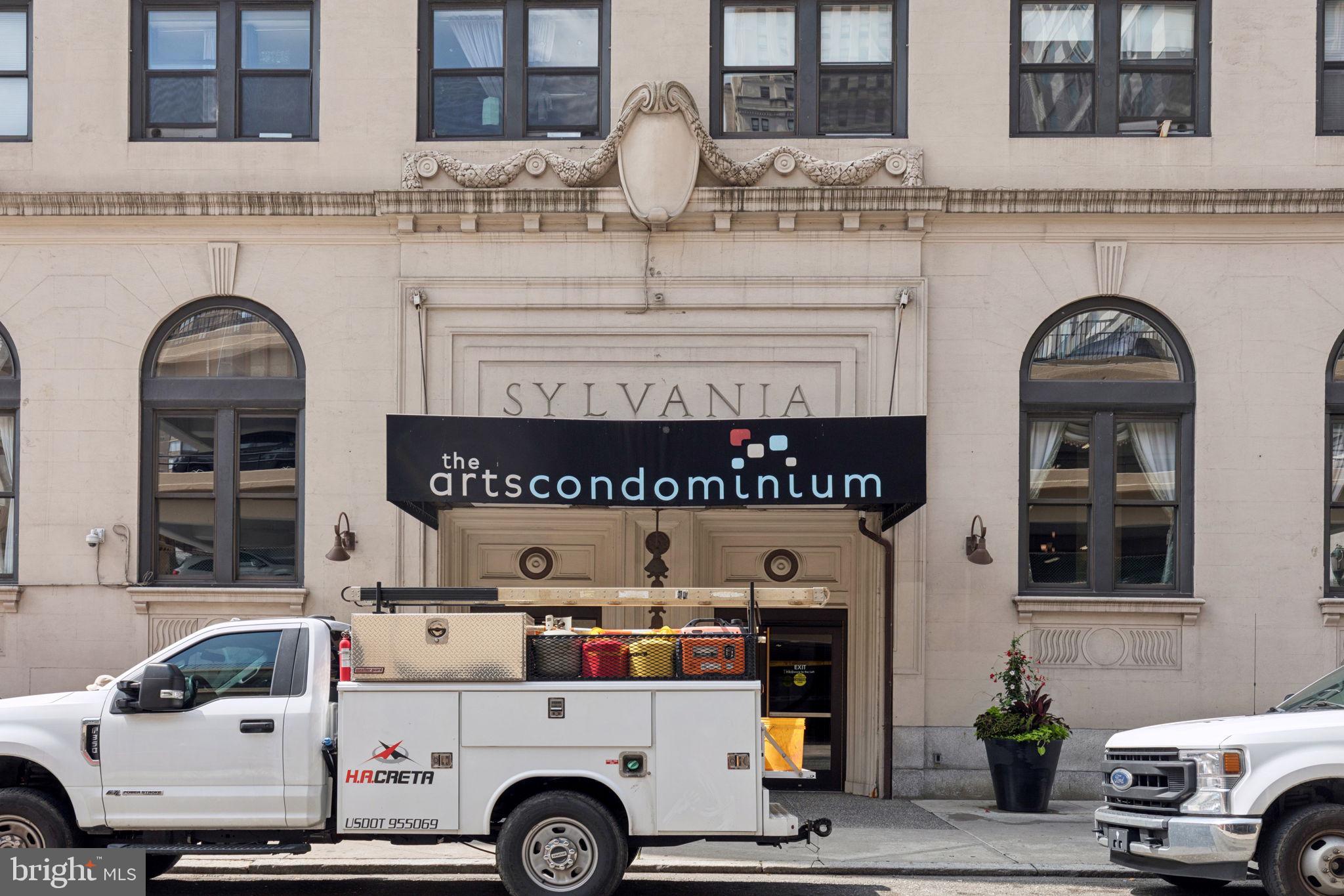 SOCIETY HILL - Residential