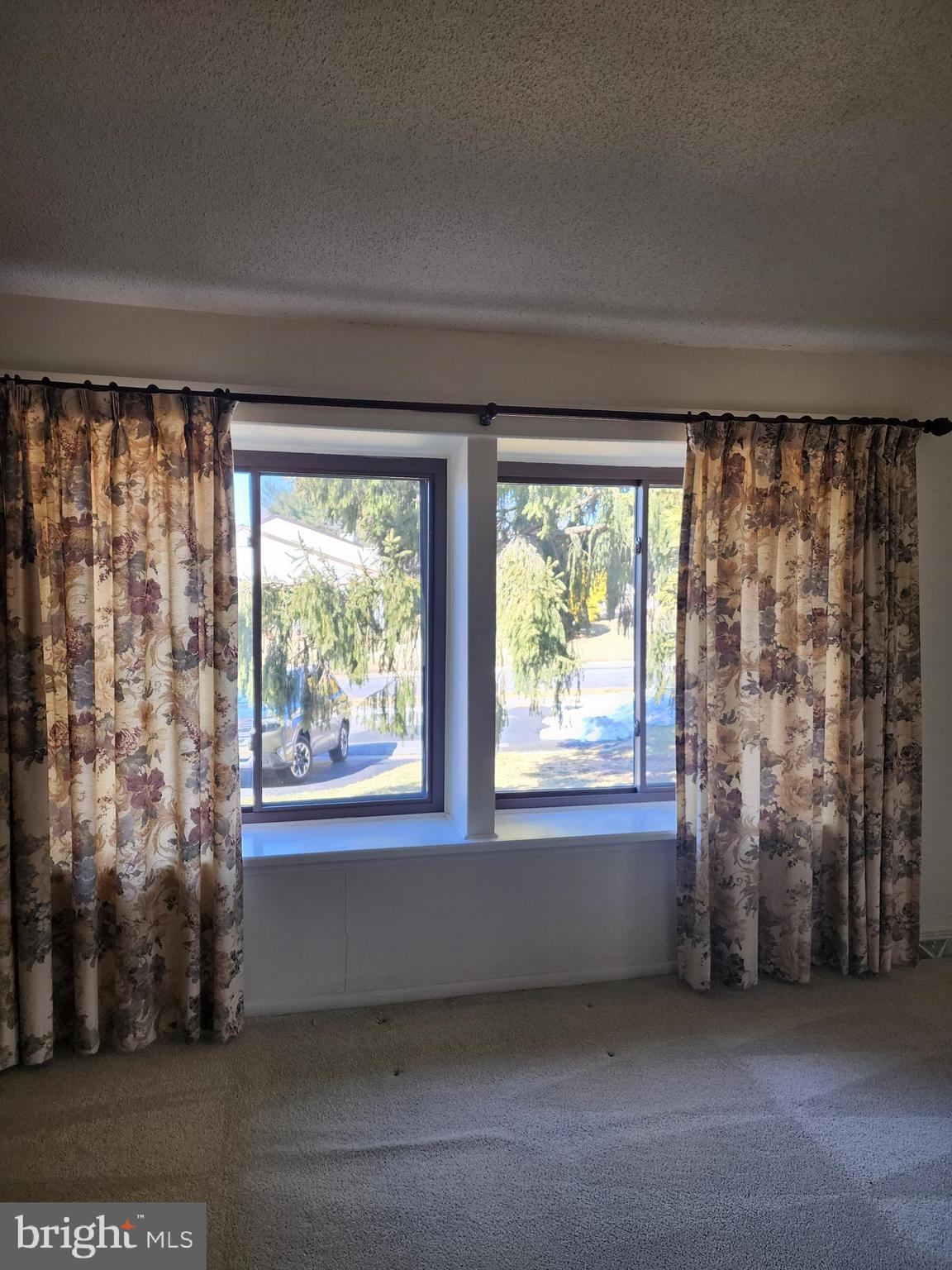 3377 CHAMPIONS DRIVE