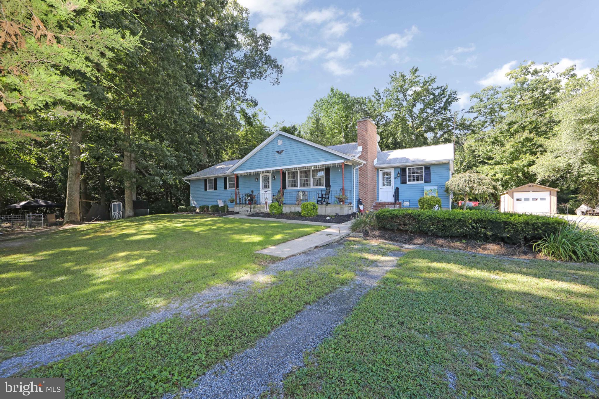 85 CEDAR LANE