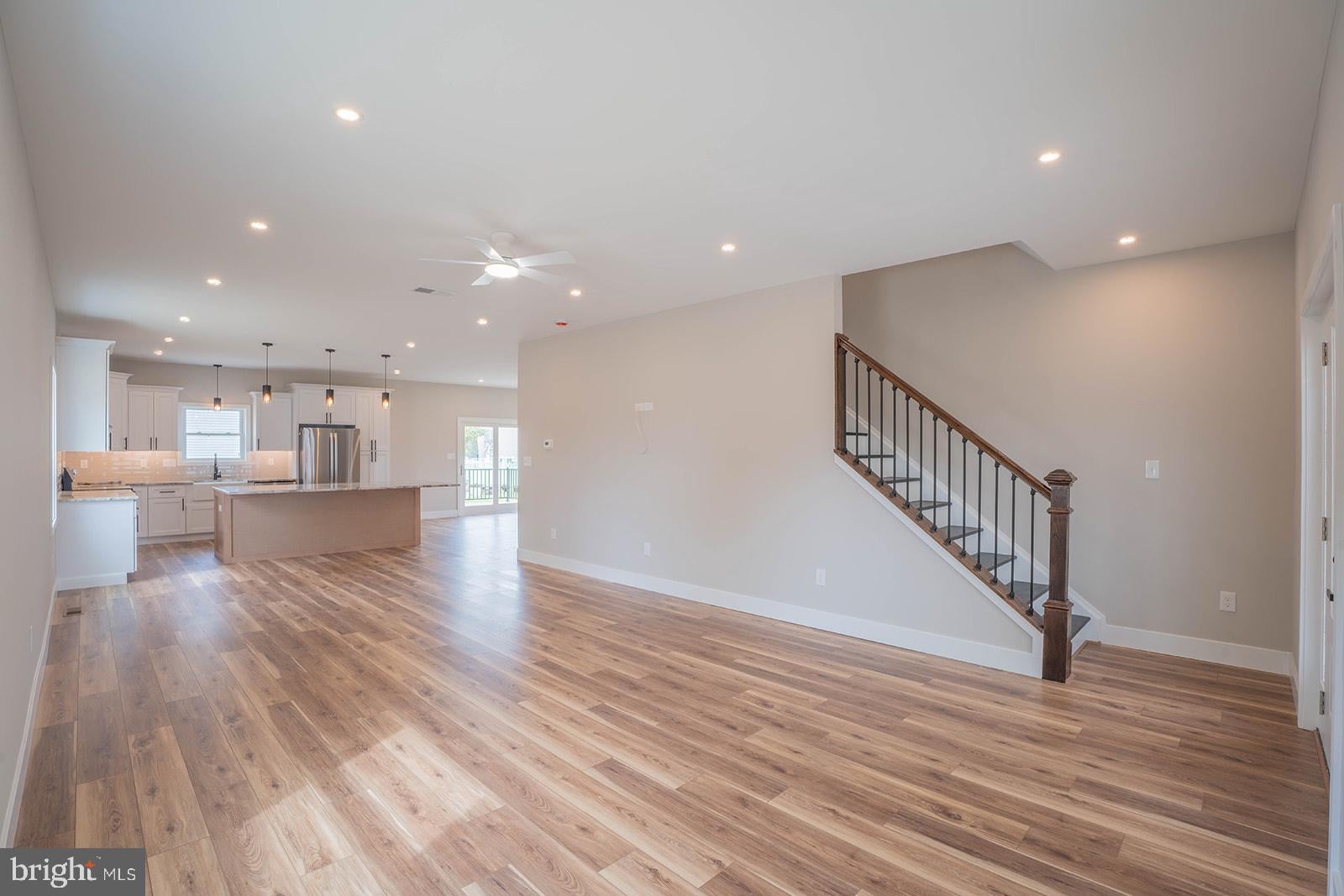4159 LINDEN AVENUE