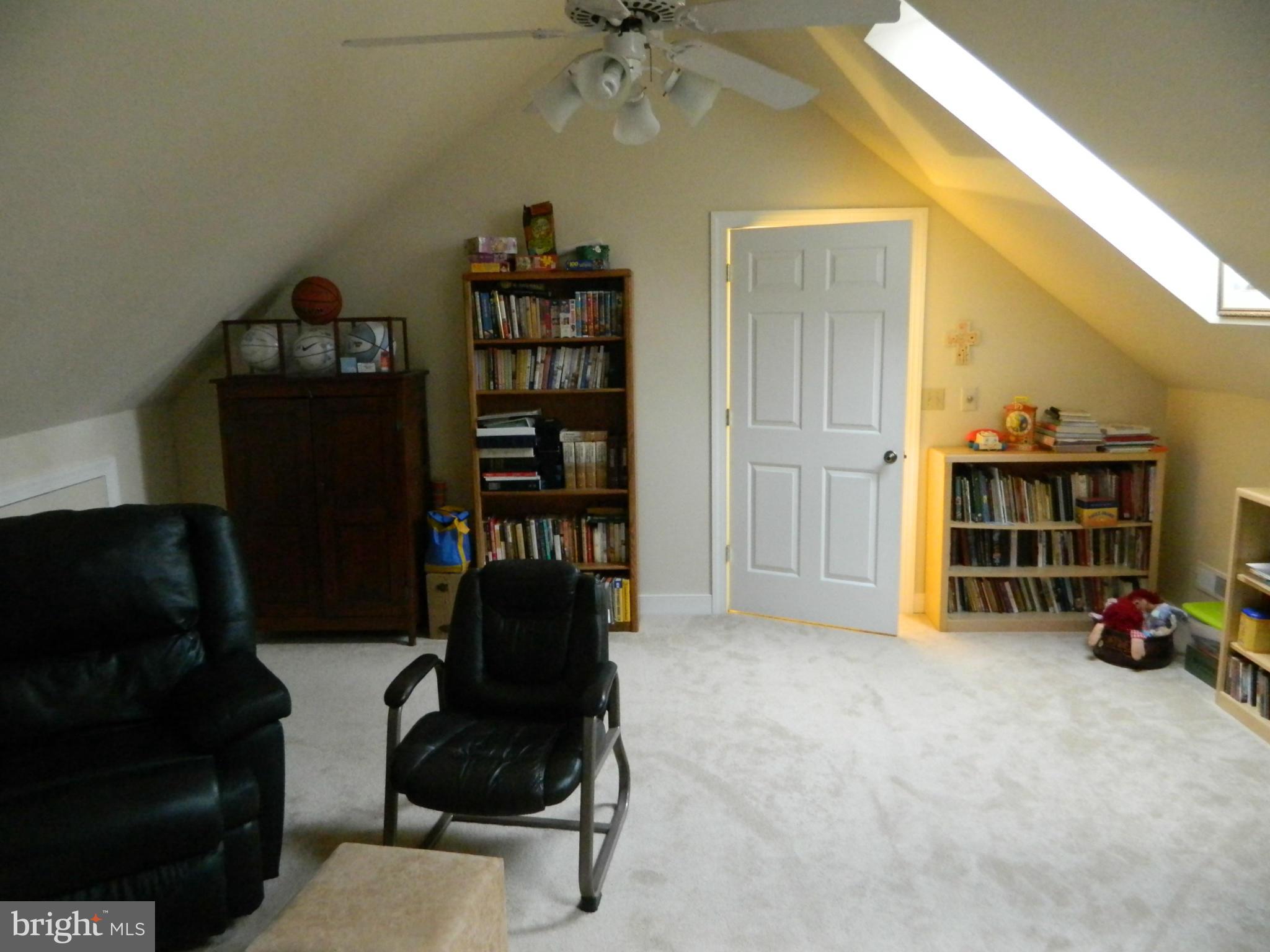 LAKE WILDERNESS - Residential