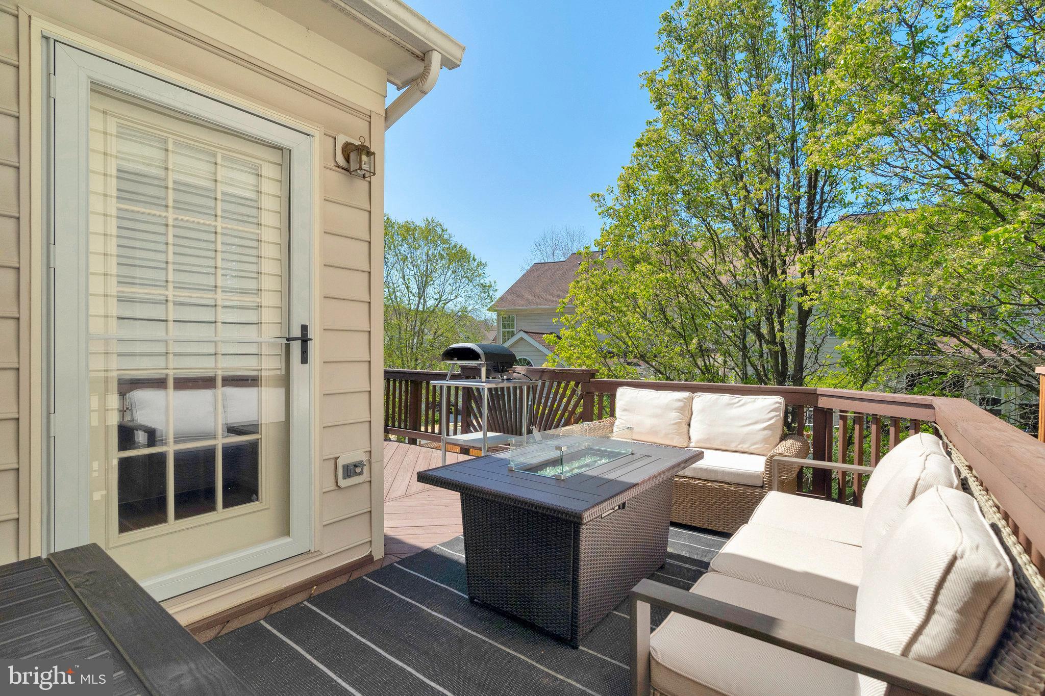 NORTHLAKE - Residential