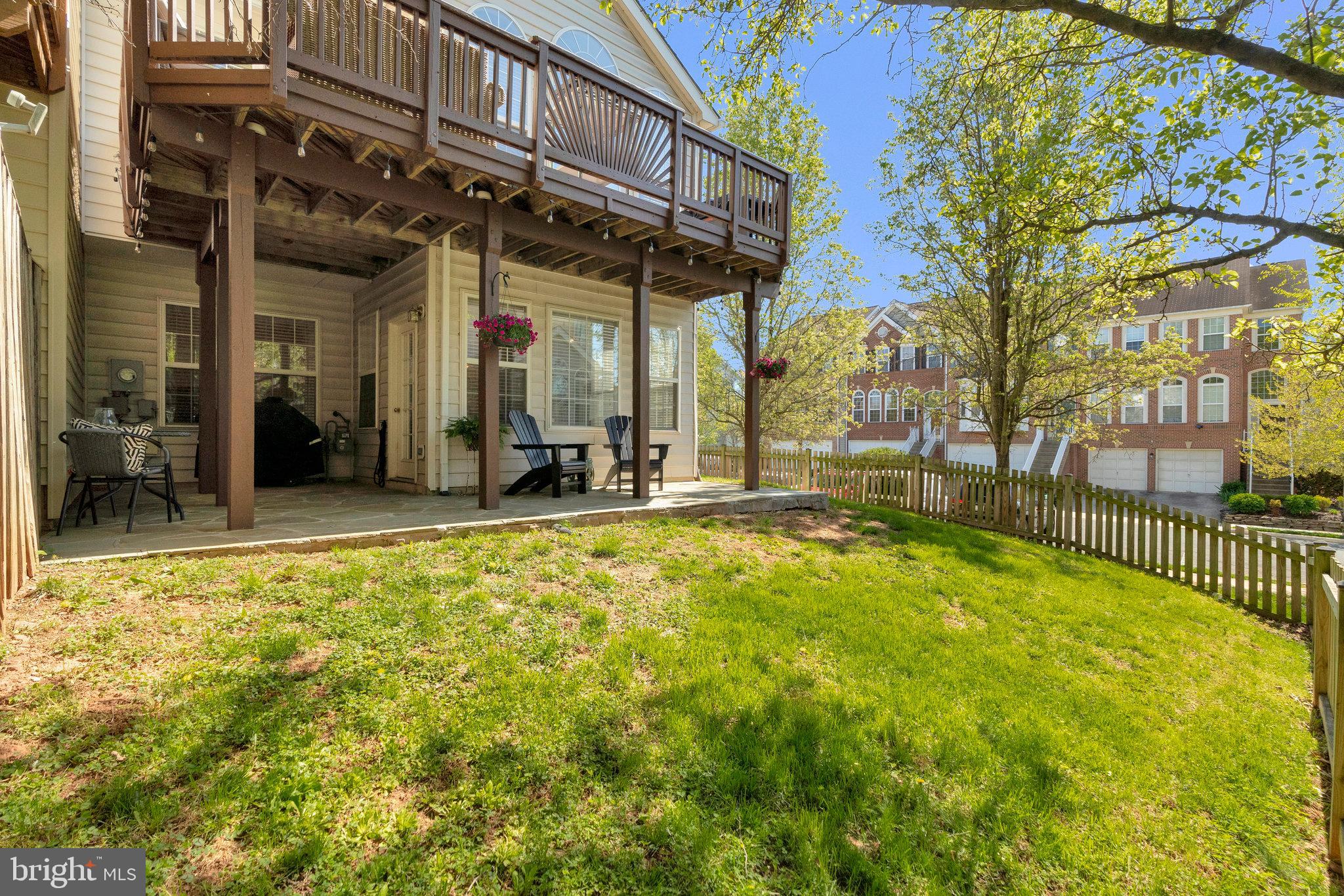 NORTHLAKE - Residential