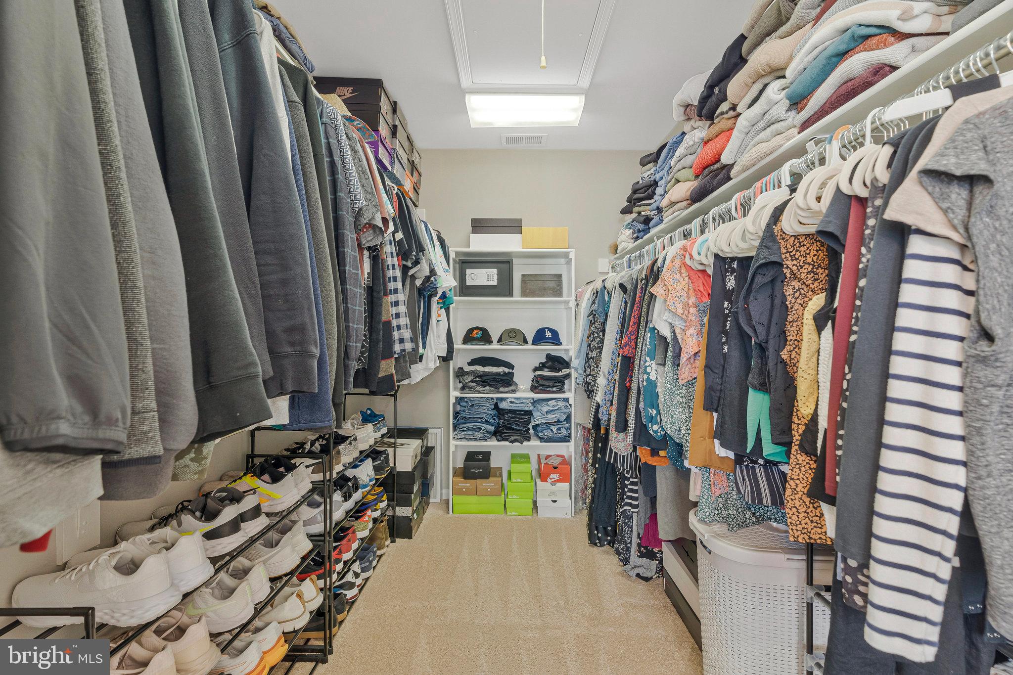 NORTHLAKE - Residential