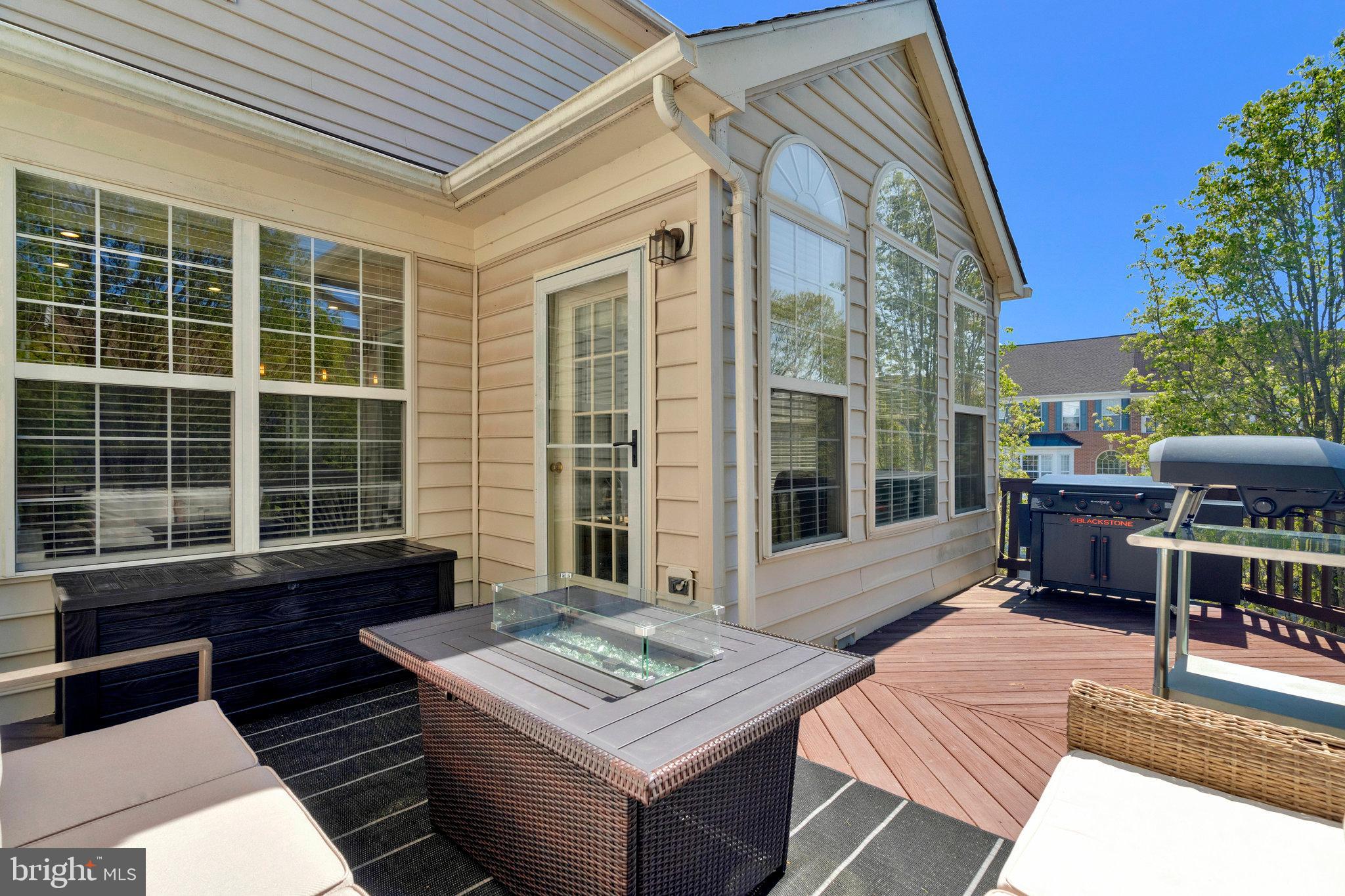 NORTHLAKE - Residential