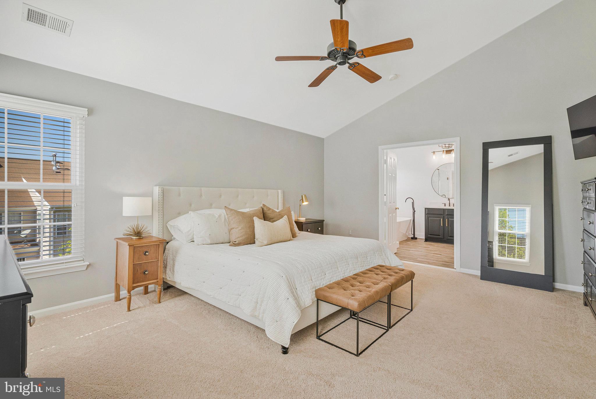 NORTHLAKE - Residential