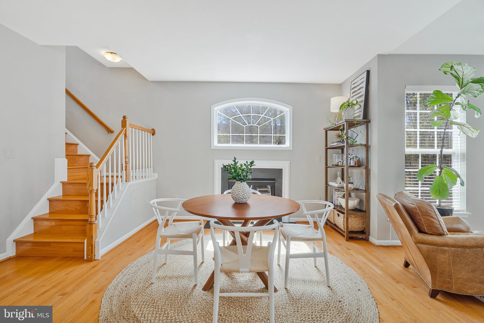 NORTHLAKE - Residential