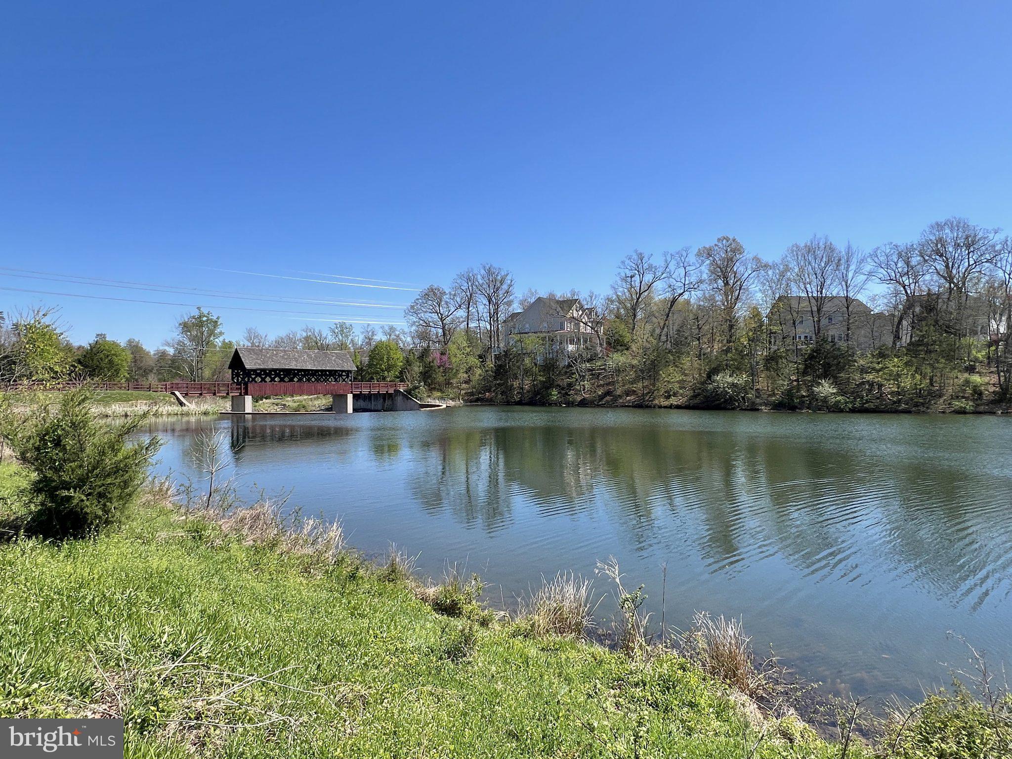 NORTHLAKE - Residential