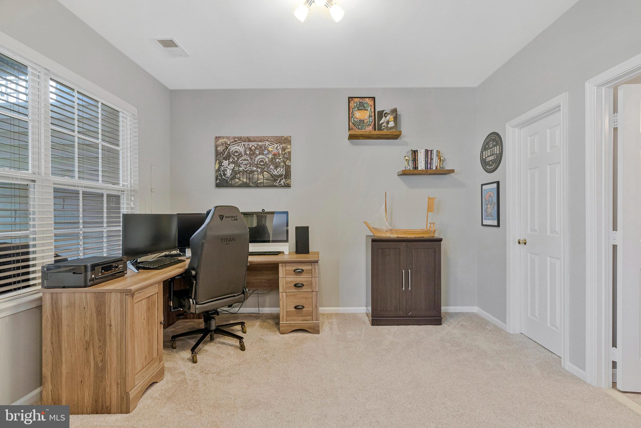 NORTHLAKE - Residential