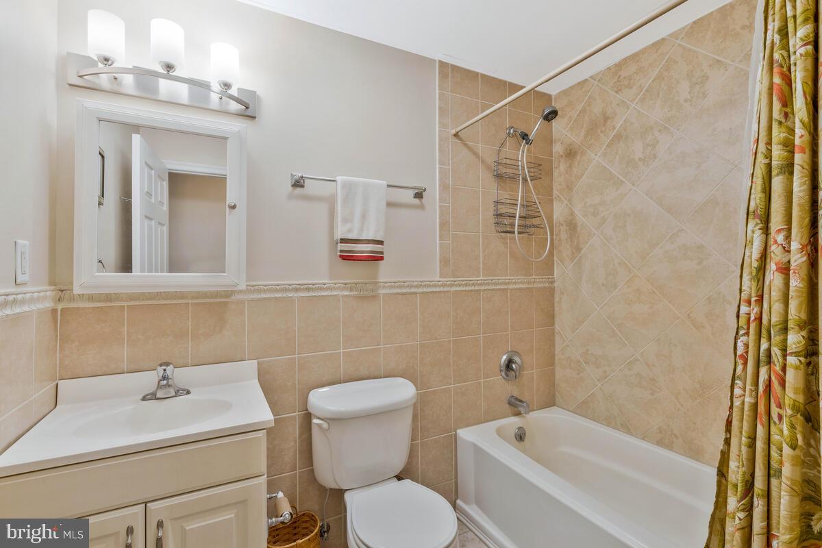 BATES ACRES - Residential