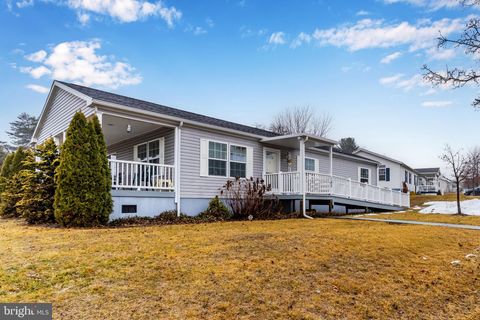 102 ORIOLE DRIVE CARLISLE PA 17013