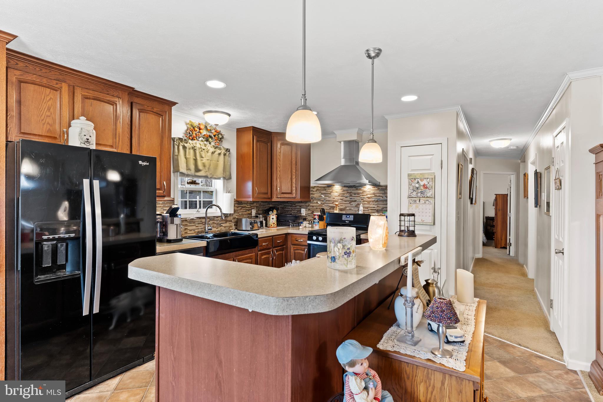 PINE MANOR - Residential