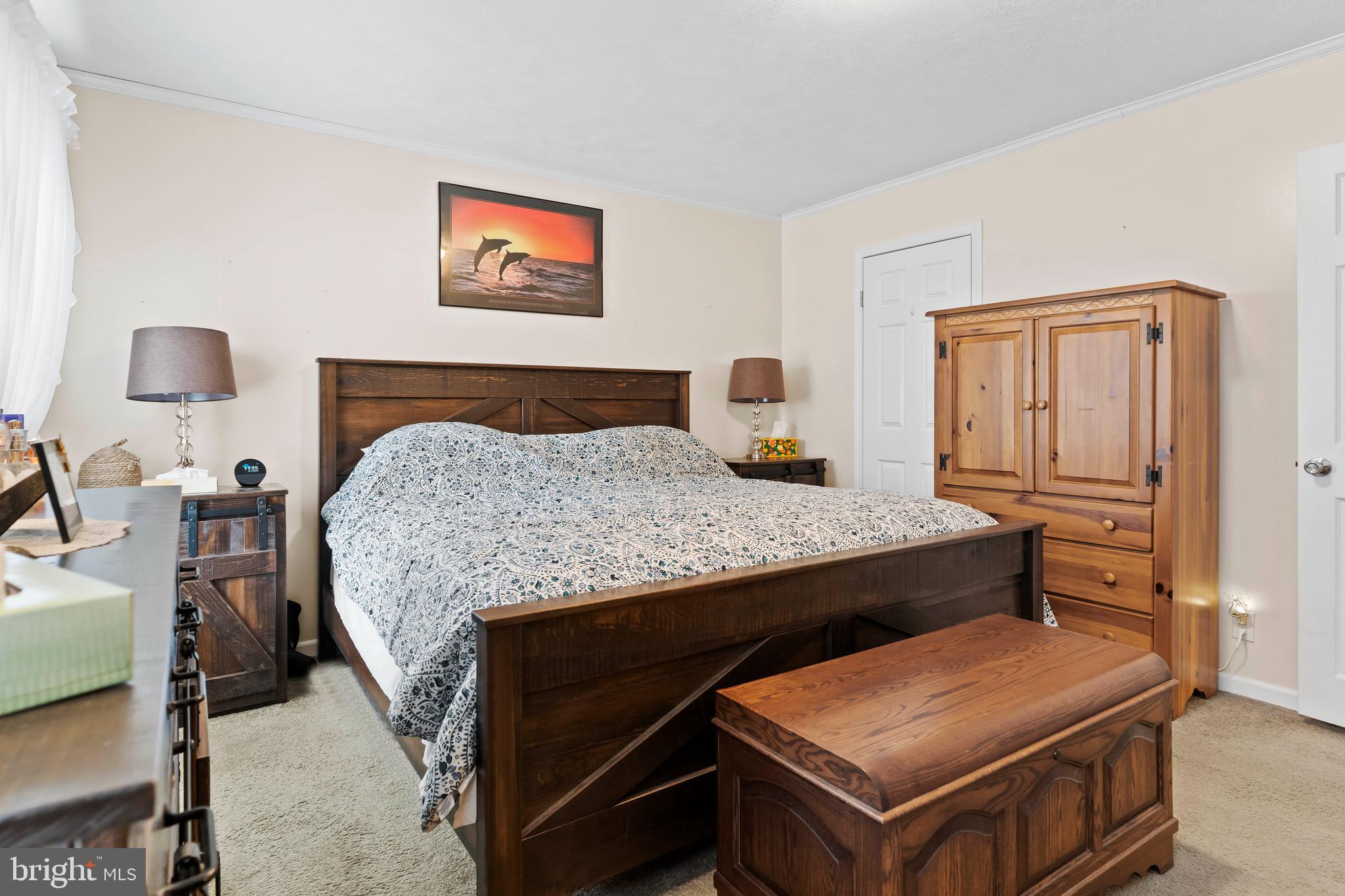 PINE MANOR - Residential