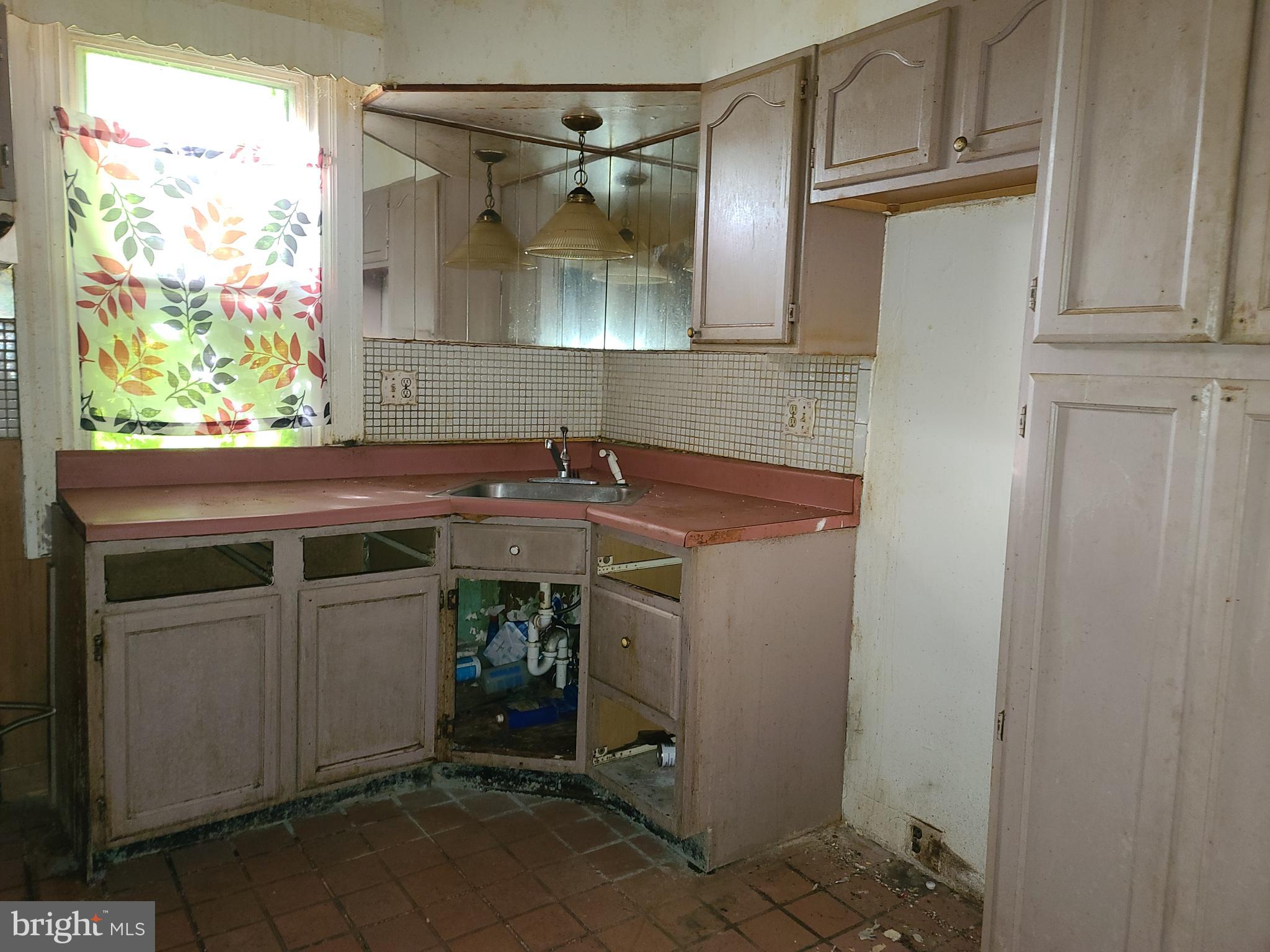 WEST OAK LANE - Residential