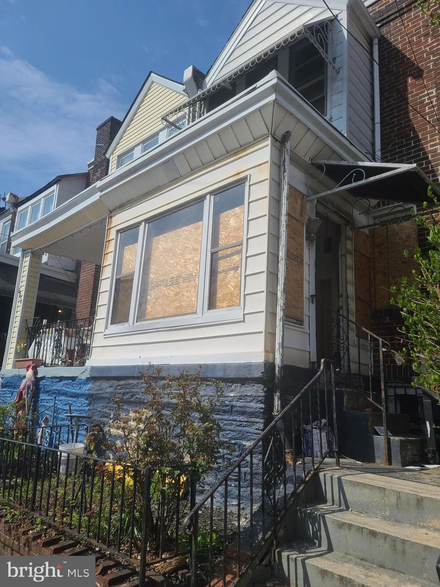 6056 Beechwood is great for an investment or starter home. Three bedrooms and 1 bath, and a large eat in kitchen. Rear garage for parking convenience as well. Fantastic price for any of your real estate needs.