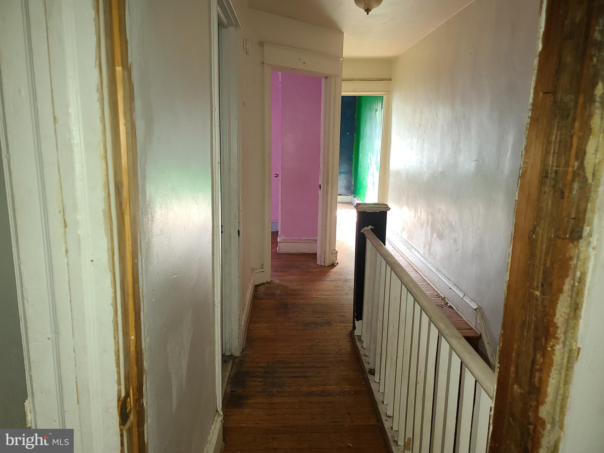 WEST OAK LANE - Residential