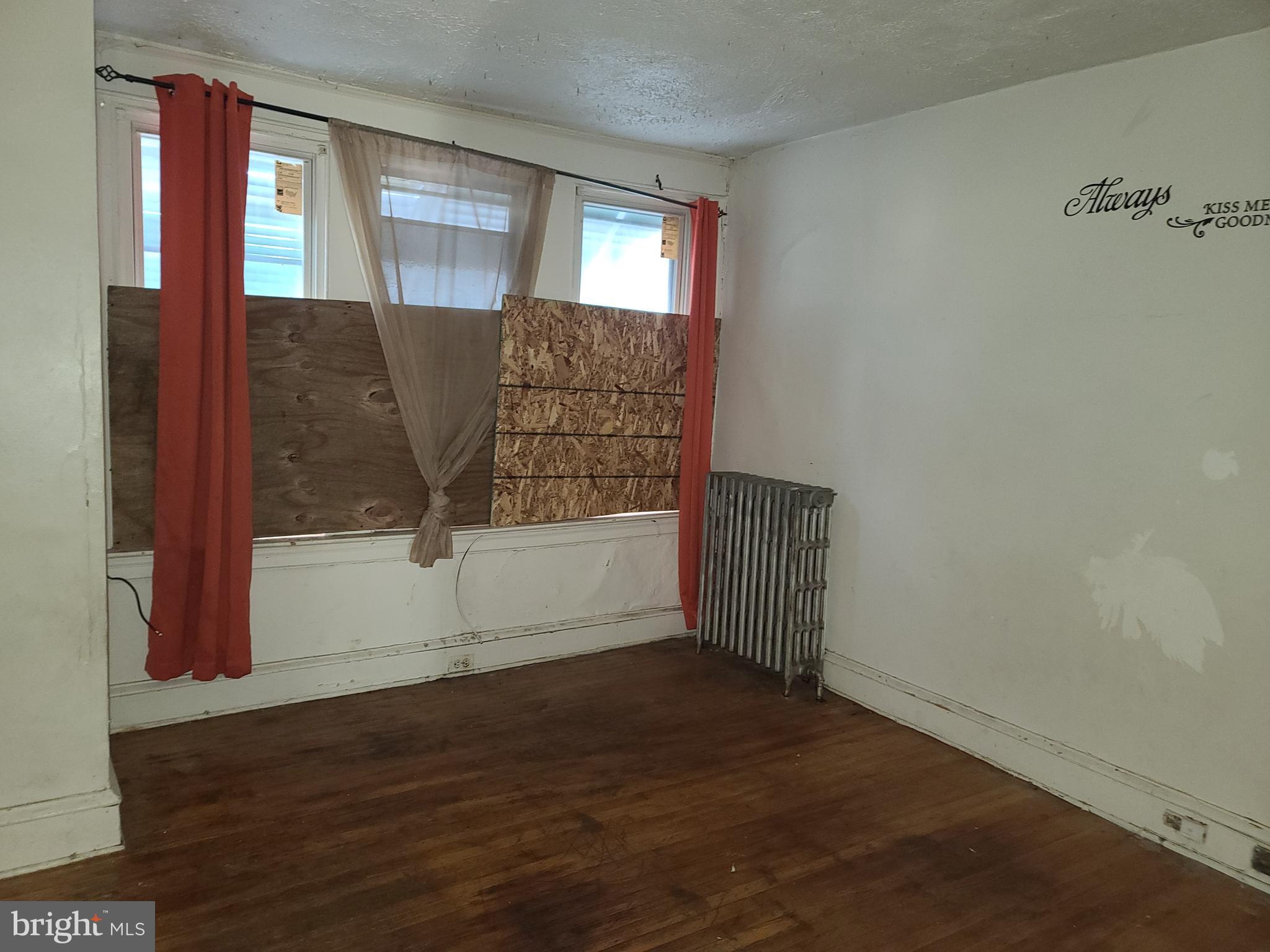 WEST OAK LANE - Residential