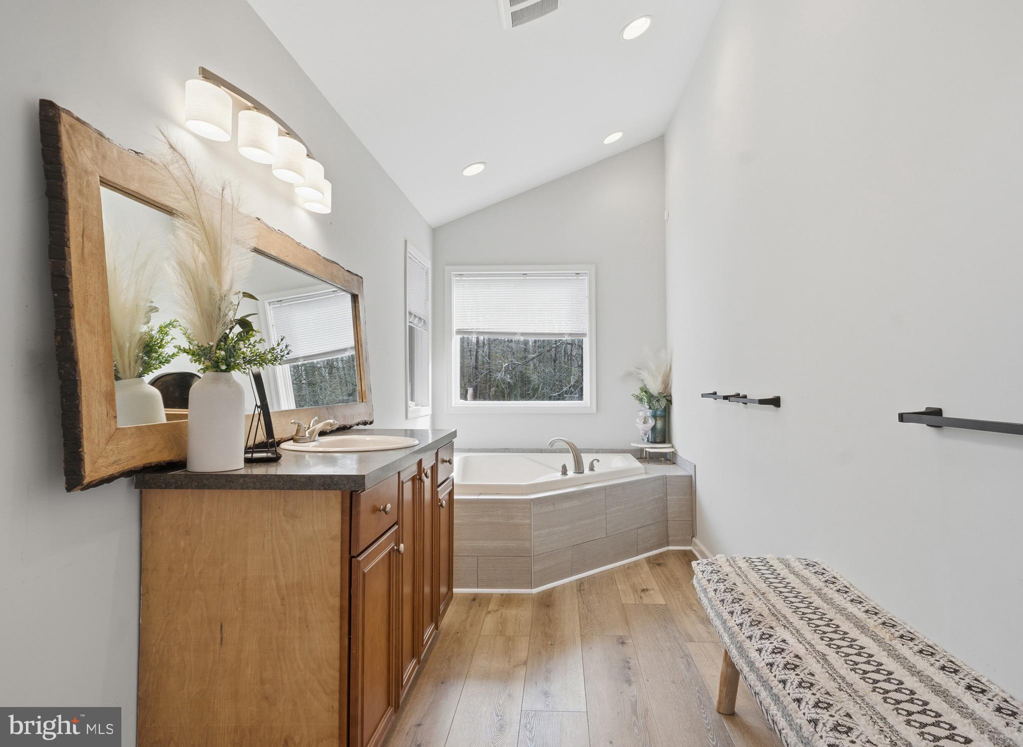 LEELAND - Residential