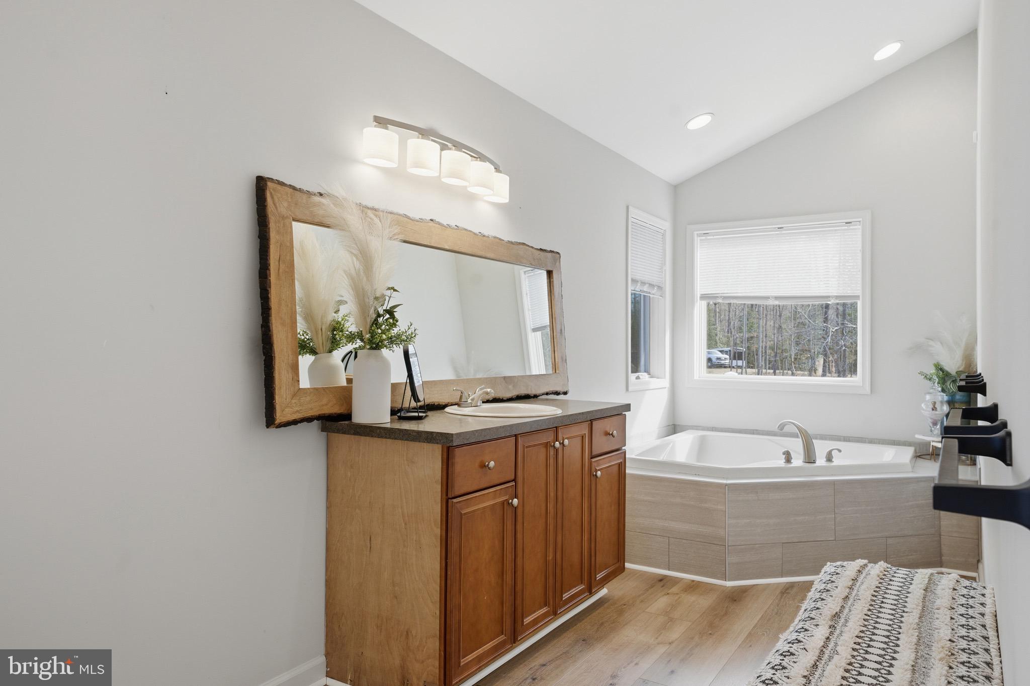 LEELAND - Residential