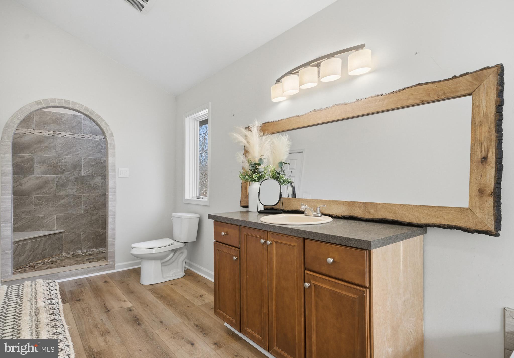 LEELAND - Residential