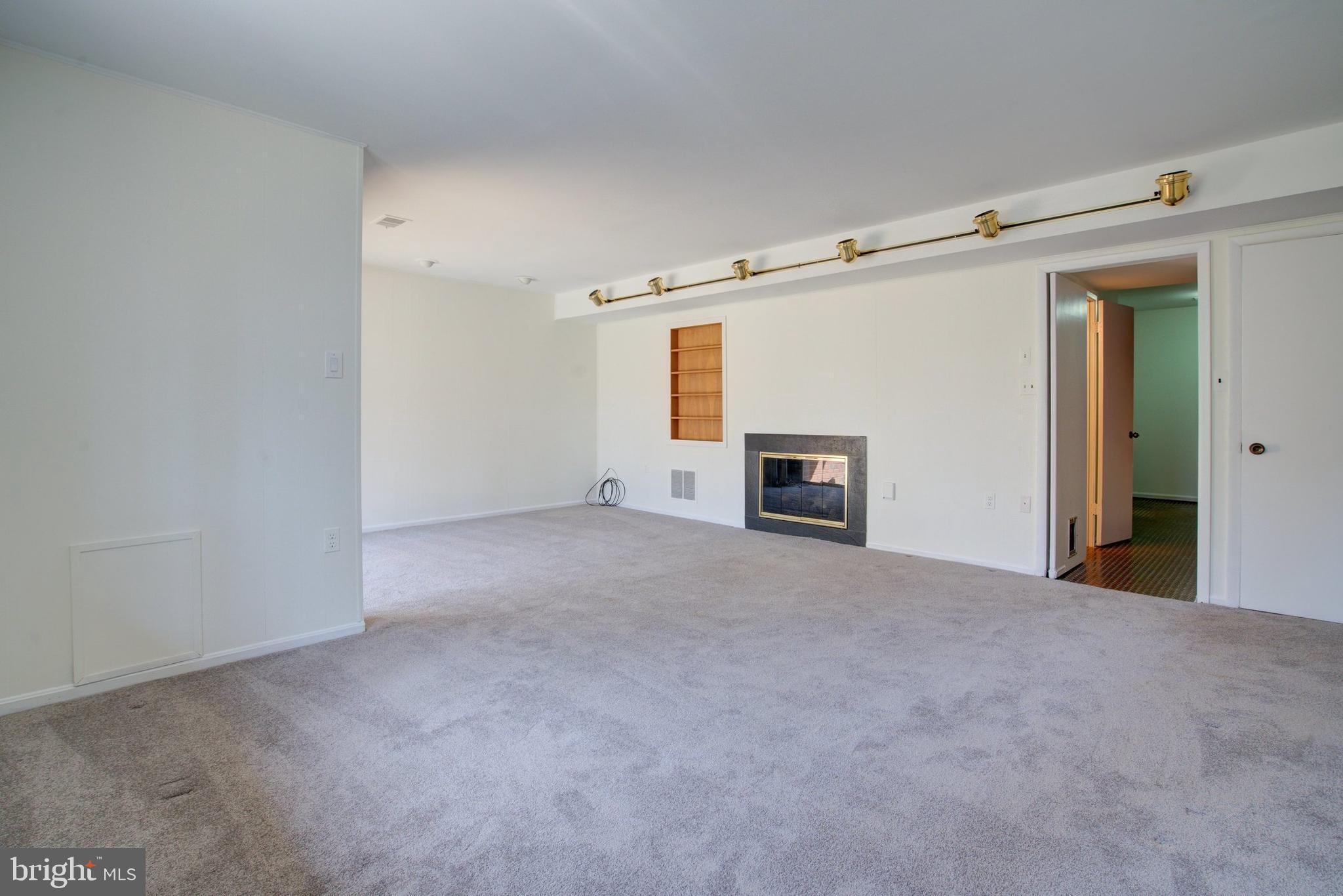 INVERNESS FOREST - Residential