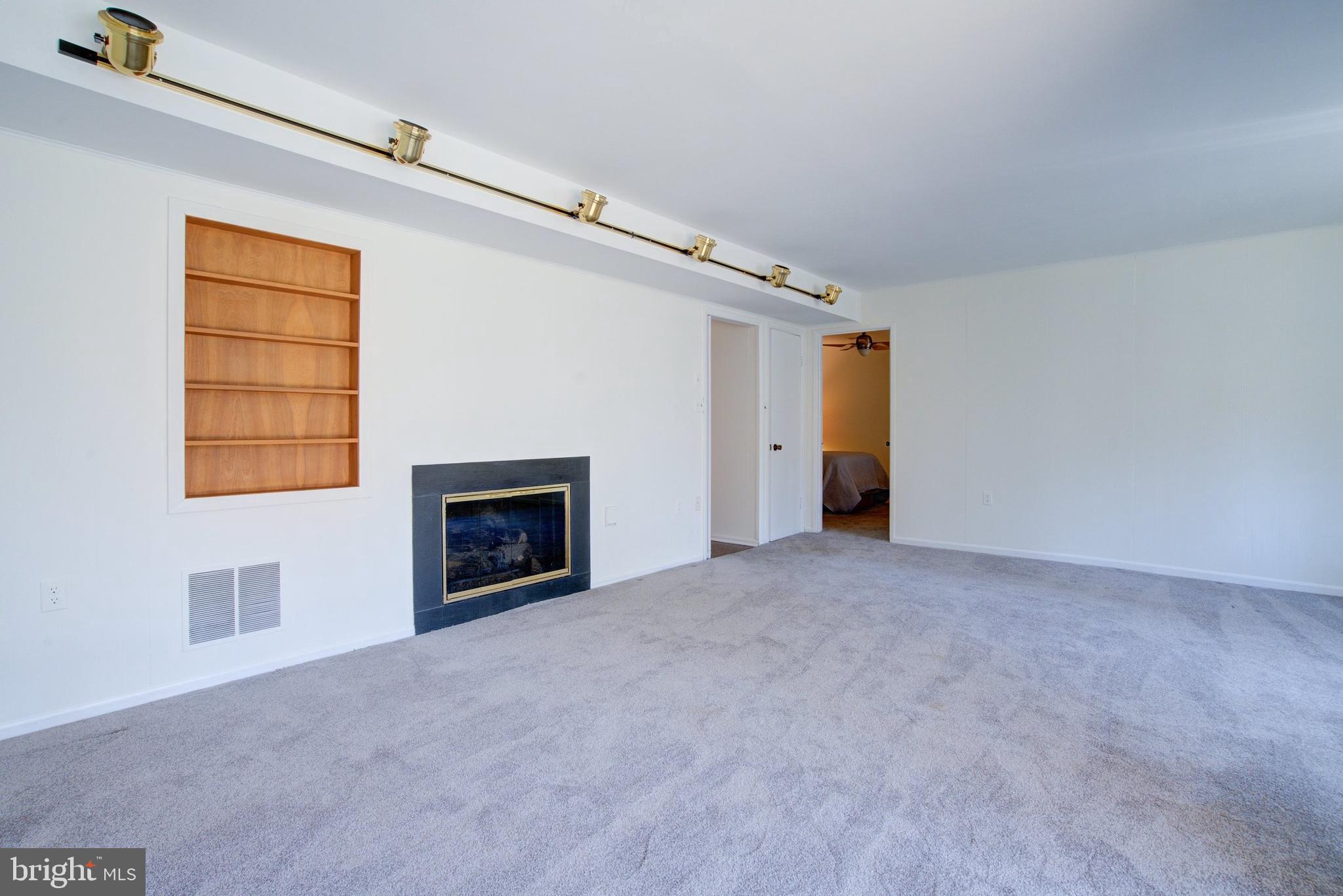 INVERNESS FOREST - Residential