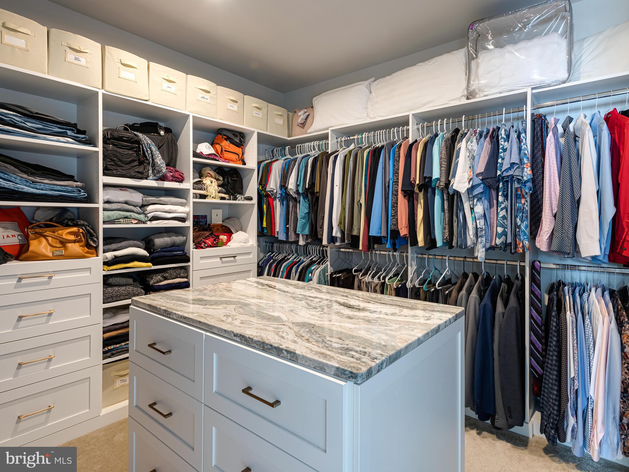 RESERVE AT CENTER SQUARE - Residential