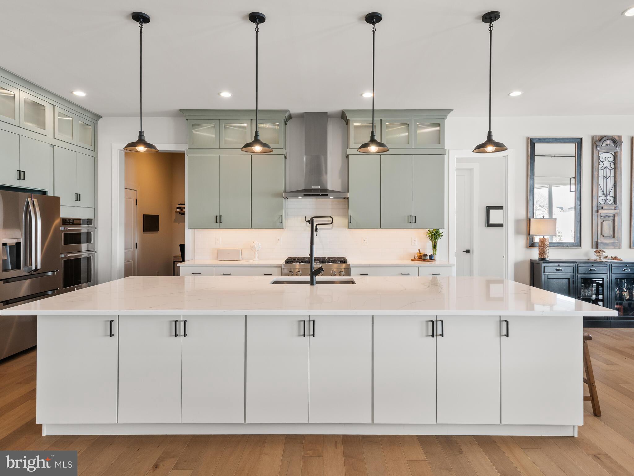 RESERVE AT CENTER SQUARE - Residential