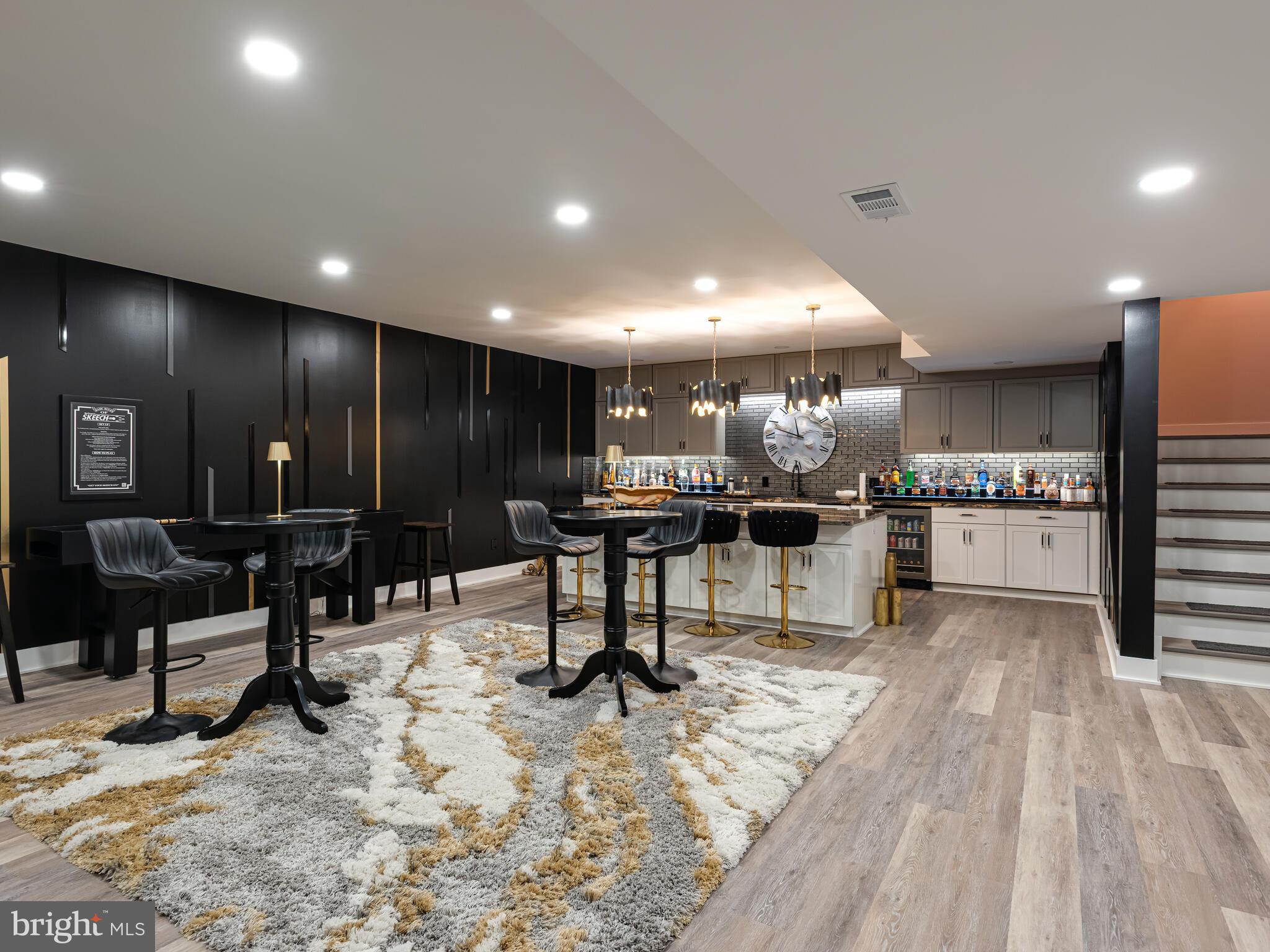 RESERVE AT CENTER SQUARE - Residential