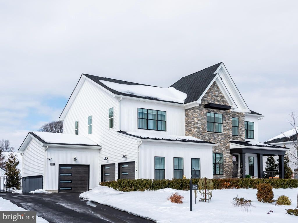 Photo of 2617 Hawthorn Drive, NORRISTOWN, PA 19403 (MLS # PAMC2166362)