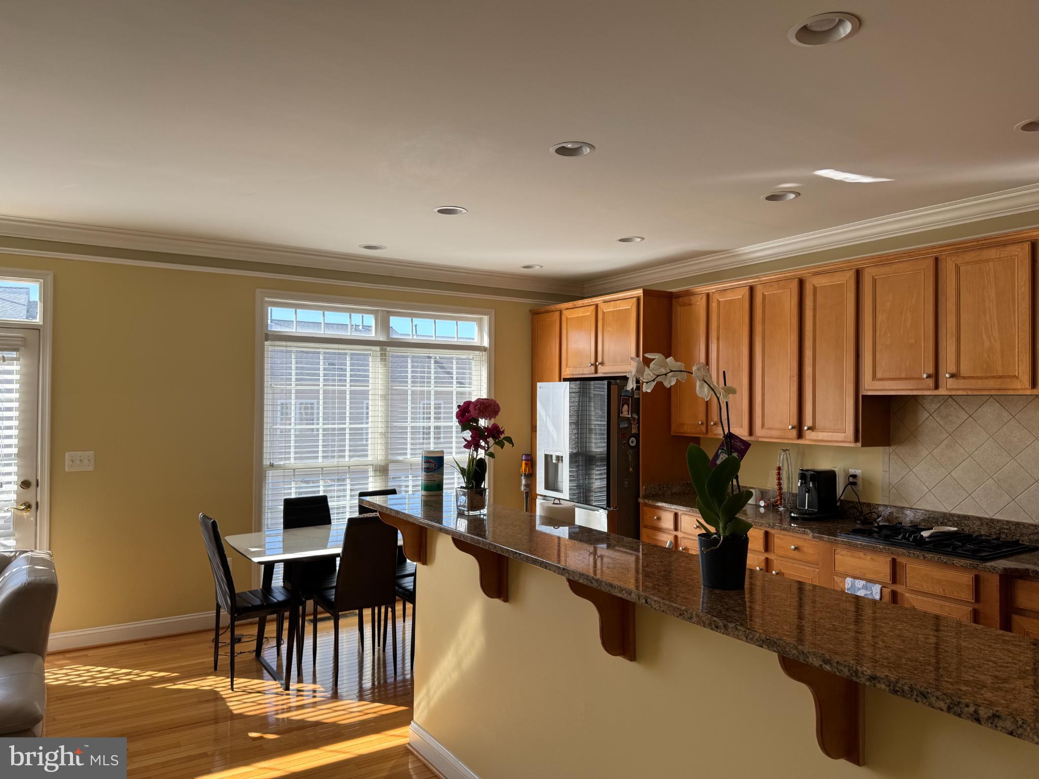 BRADDOCK CORNER - Residential Lease