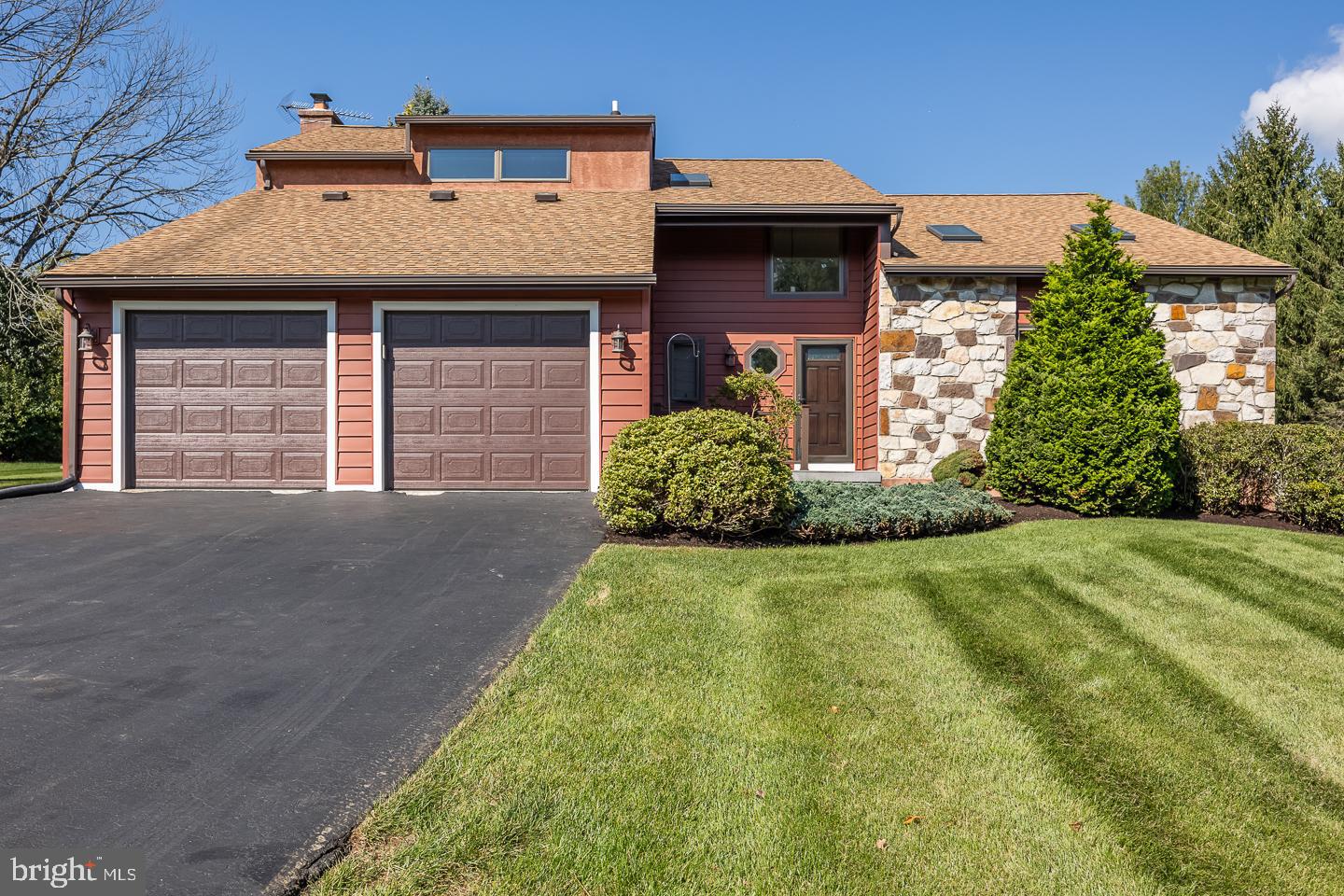 FOX RIDGE - Residential