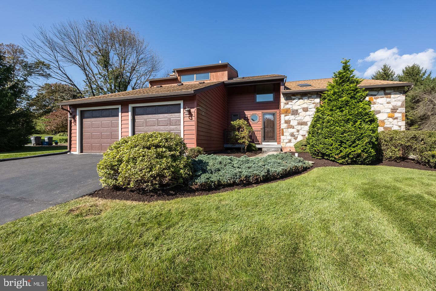 FOX RIDGE - Residential