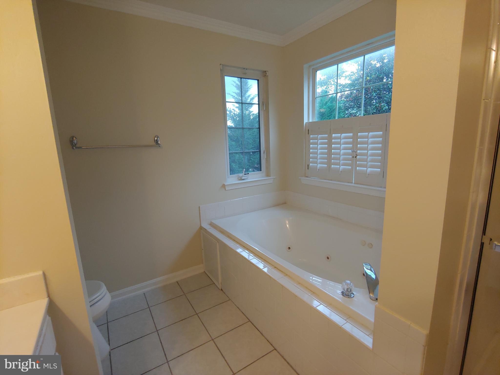 PINEY ORCHARD - Residential Lease