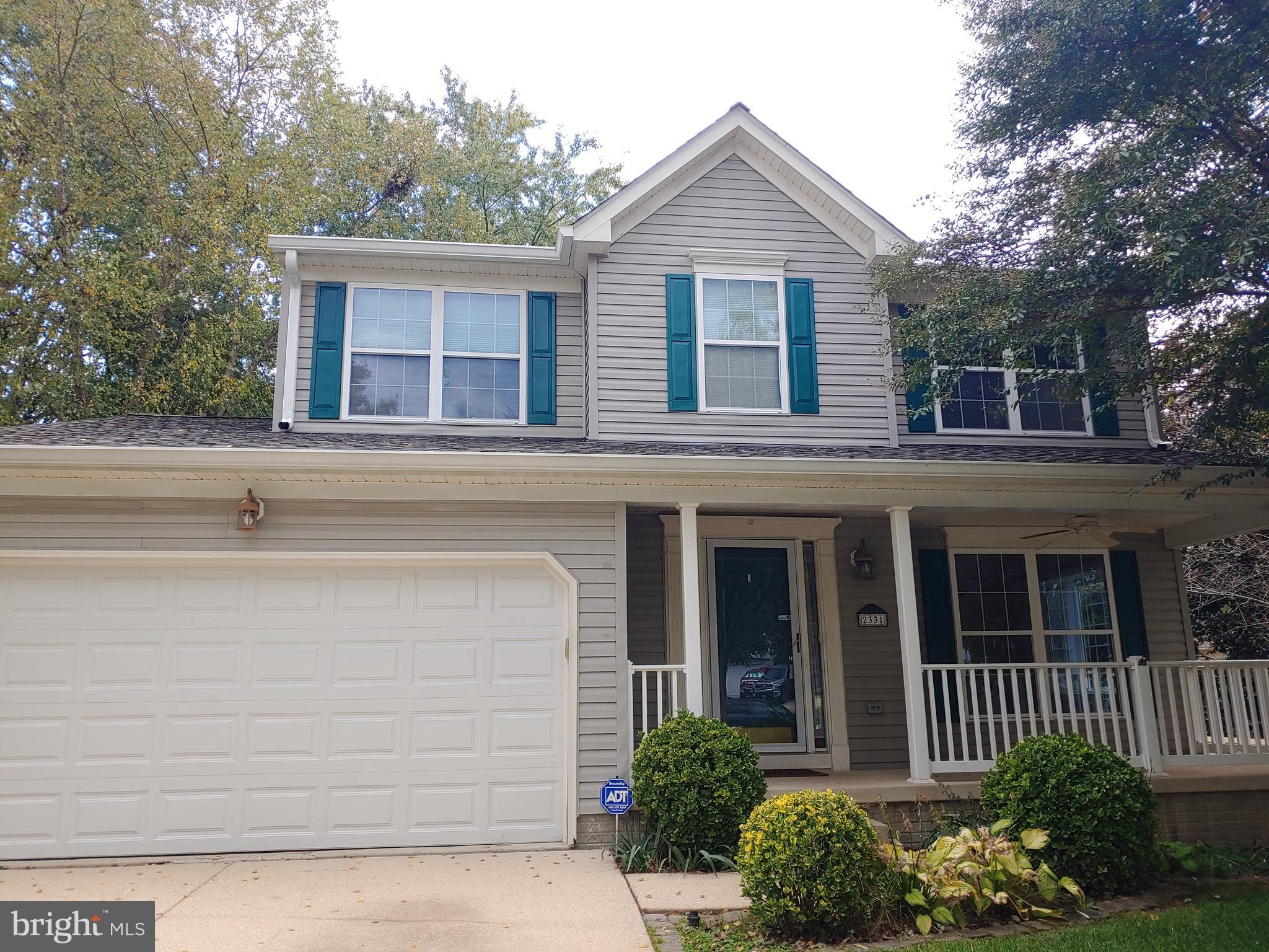 GORGEOUS HOME AT END OF CUL-DE-SAC W/DECK & FENCED REAR YARD IN PINEY ORCHARD**FRESH PAINT & NEW CARPET**NEWLY REFINISHED HARDWOOD FLOORS**PREFER NO SMOKING AND NO PETS, WILL CONSIDER CASE BY CASE THOUGH**