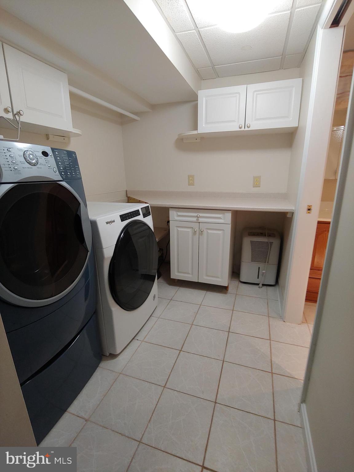 PINEY ORCHARD - Residential Lease