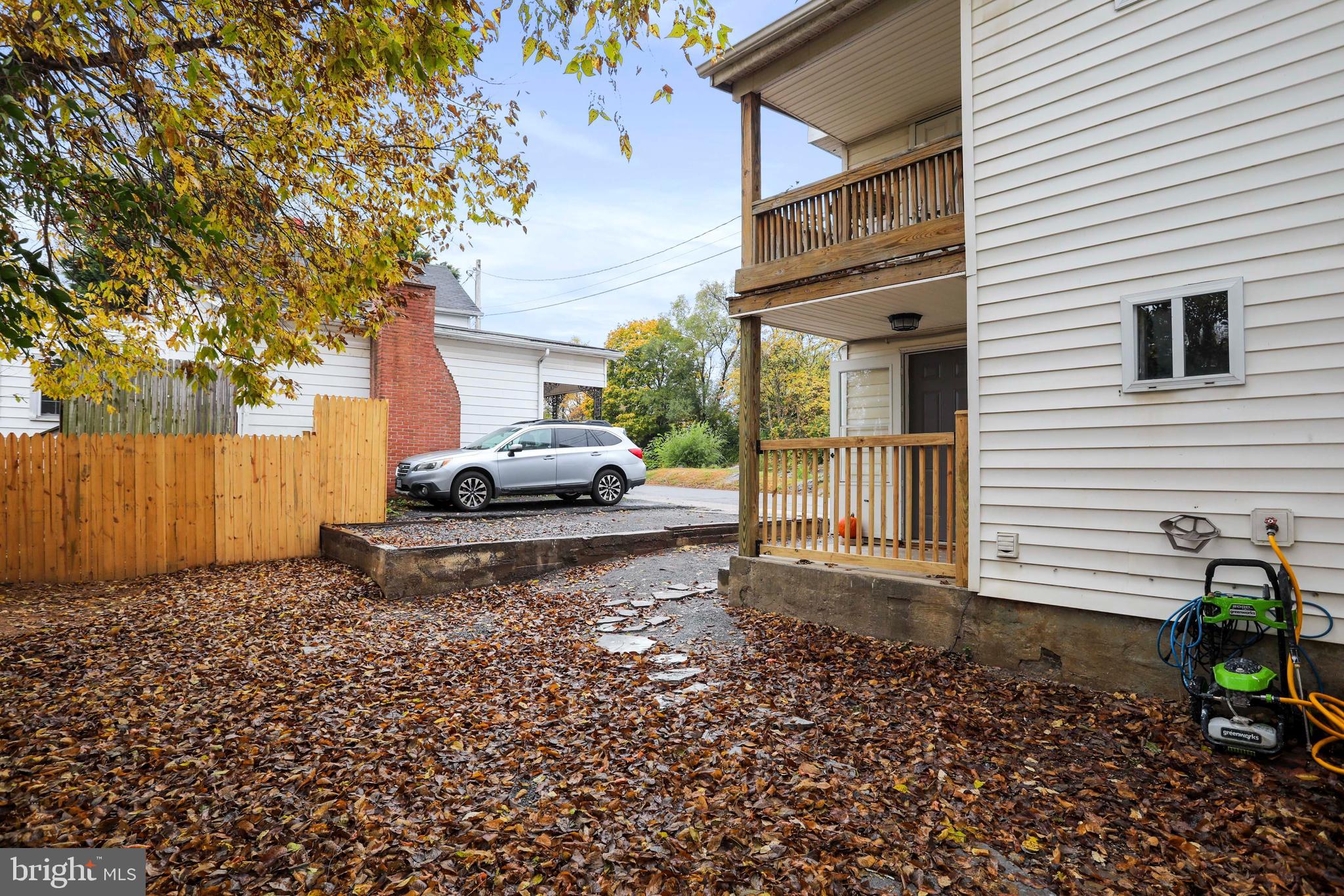 MARTINSBURG CITY - Residential