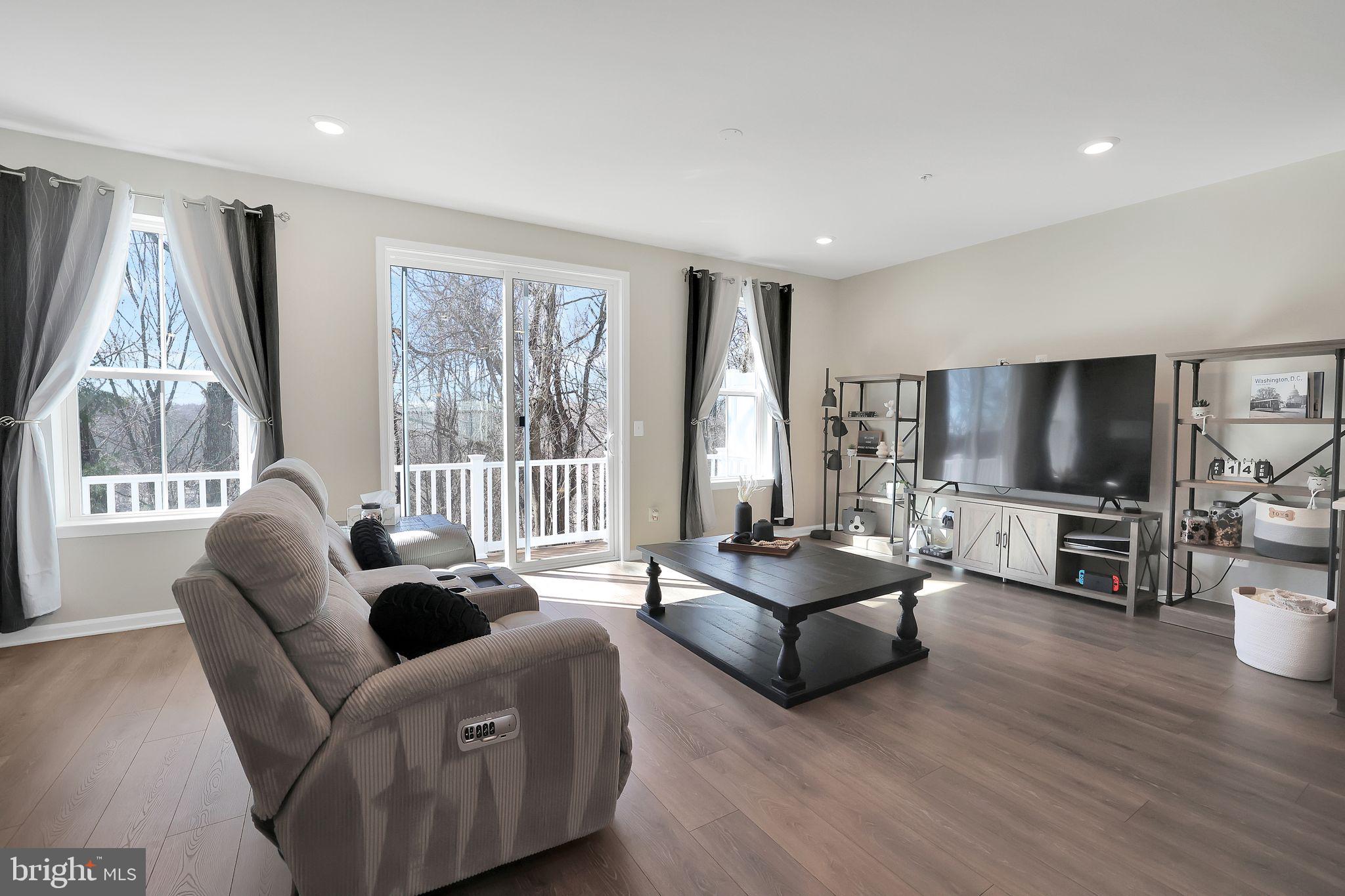 SCOTLAND HEIGHTS - Residential