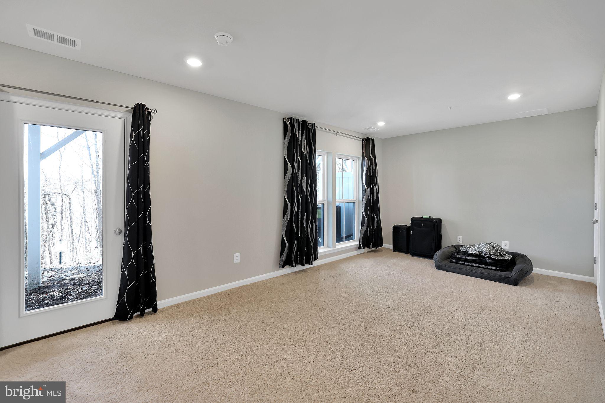 SCOTLAND HEIGHTS - Residential