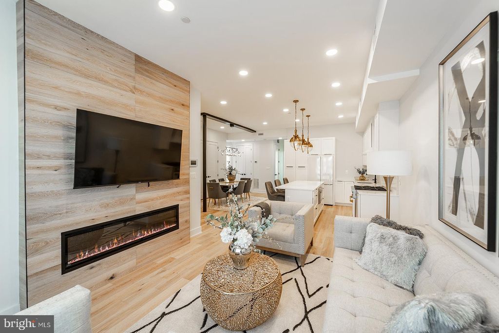 Photo of 1215 Holbrook Terrace NE #1, WASHINGTON, DC 20002 (MLS # DCDC2229186)