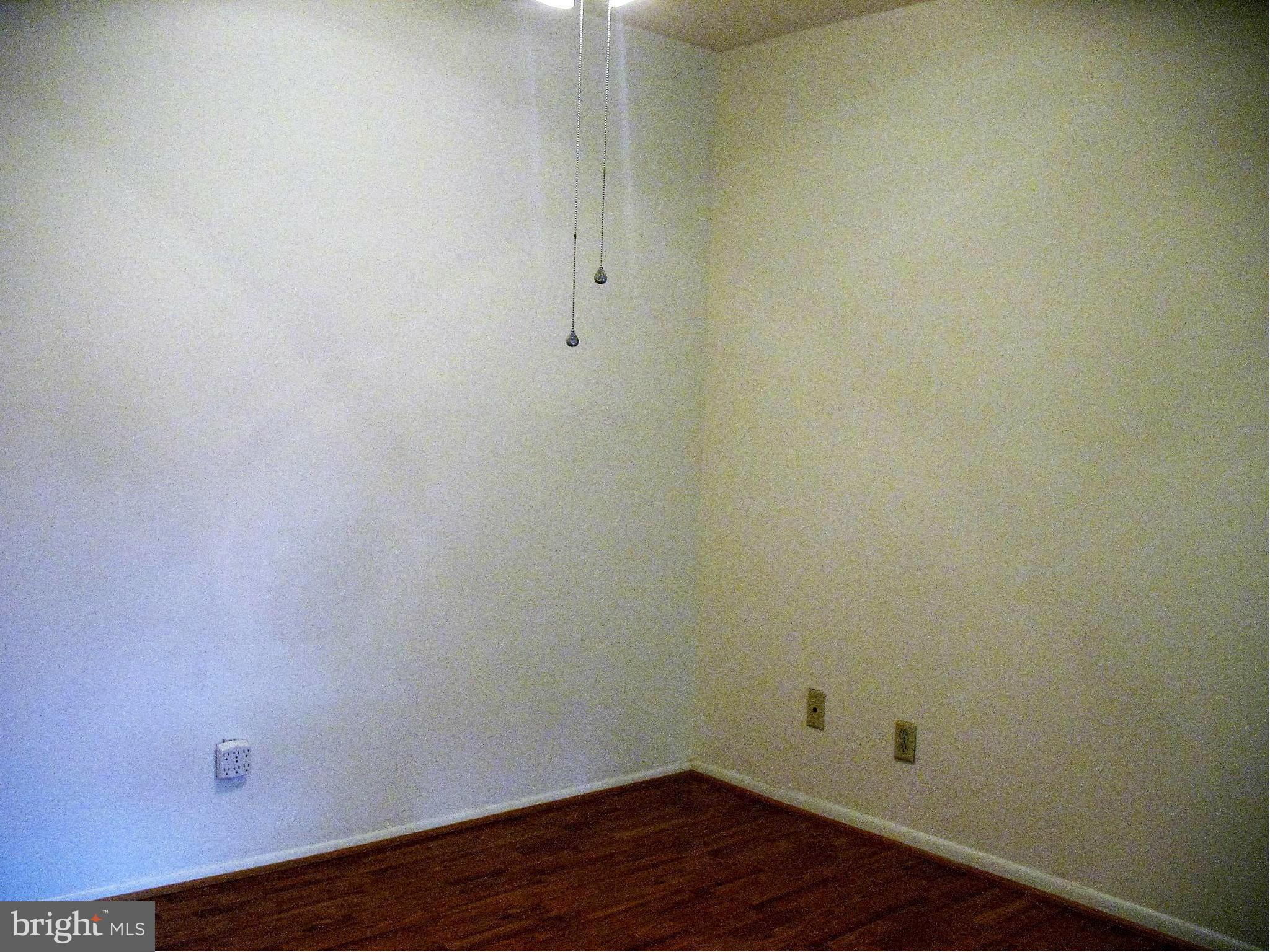 CHERRY GLEN CONDOS - Residential Lease