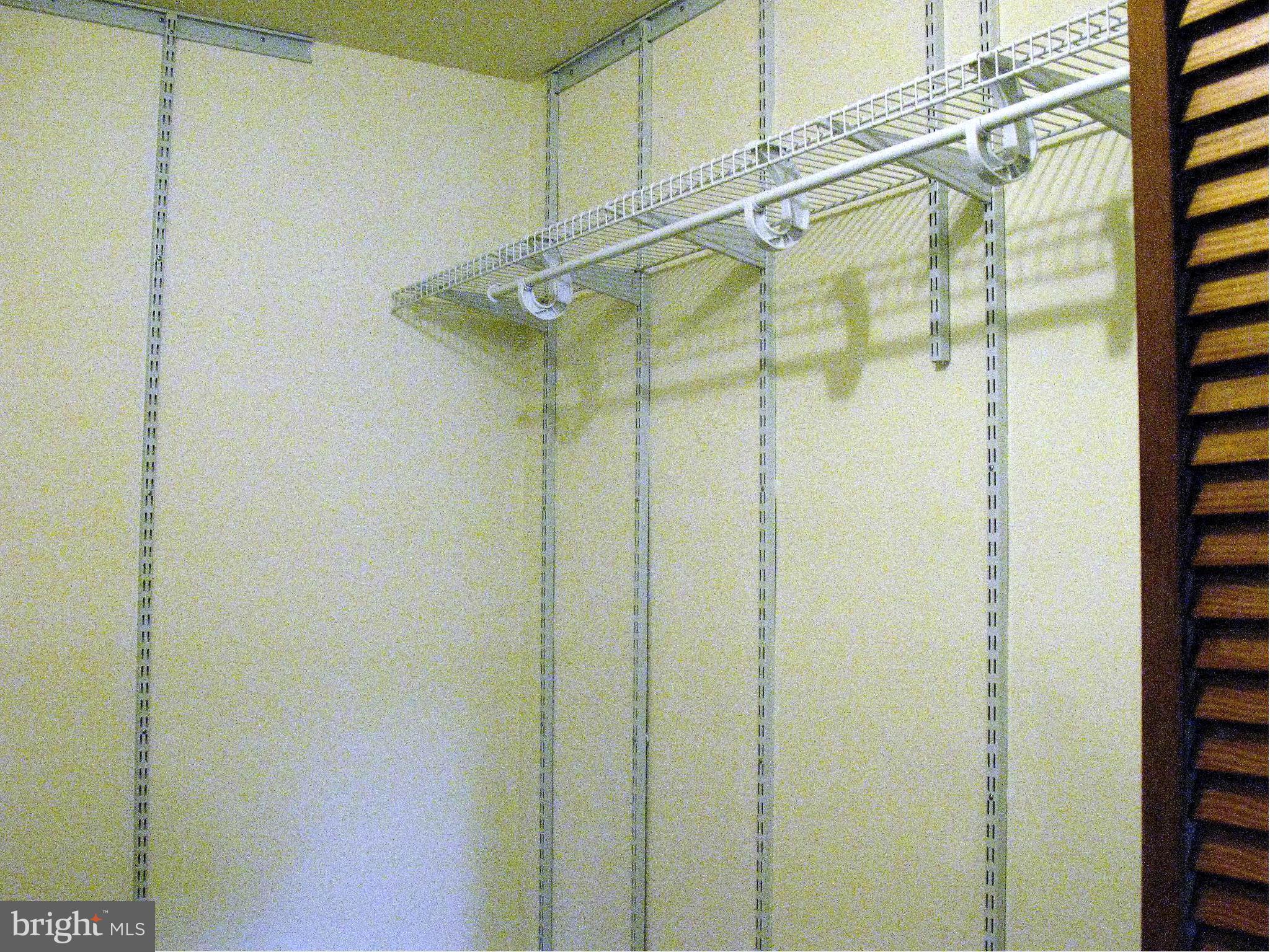 CHERRY GLEN CONDOS - Residential Lease