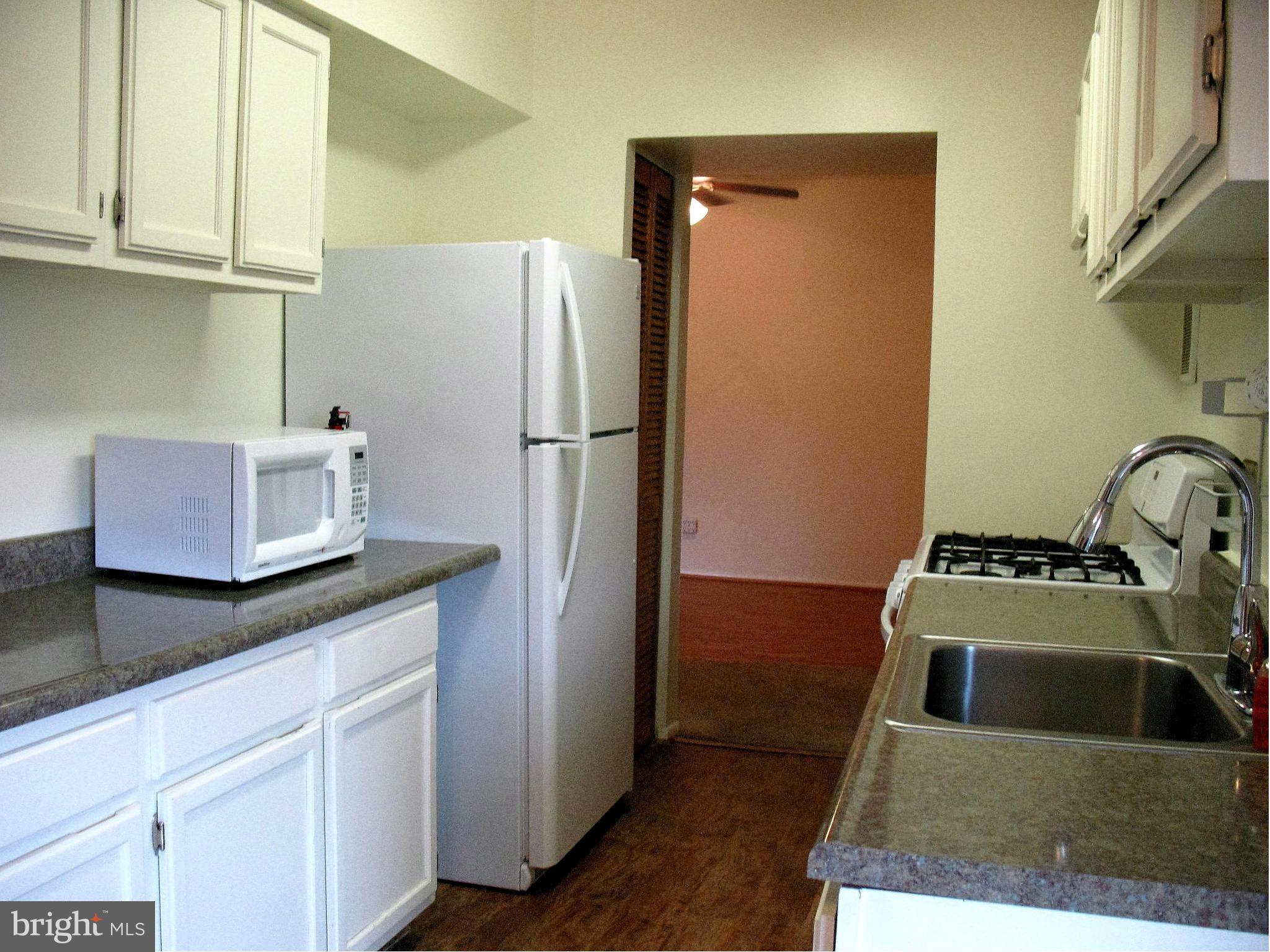 CHERRY GLEN CONDOS - Residential Lease